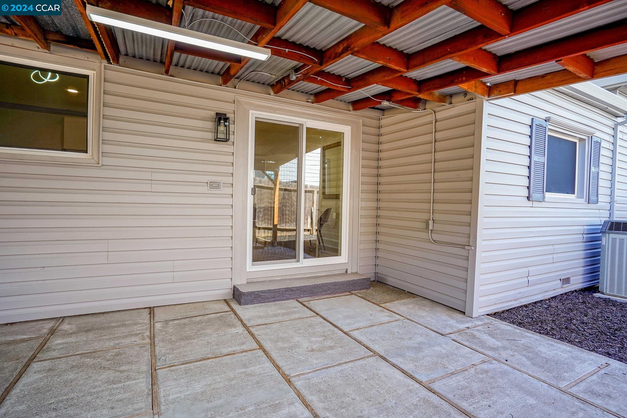 Detail Gallery Image 25 of 44 For 563 E Military Ave., Benicia,  CA 94510-3517 - 3 Beds | 2 Baths