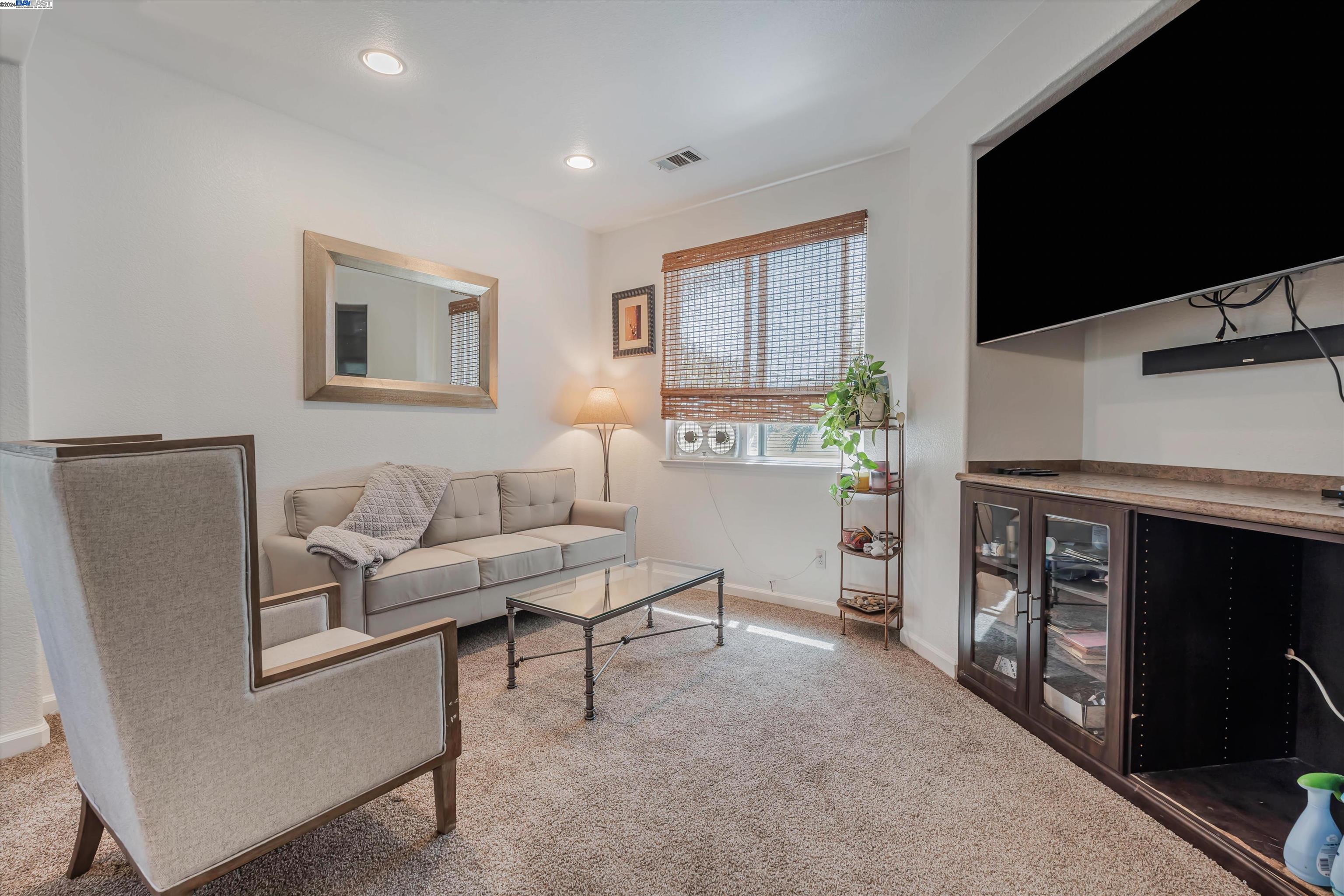 Detail Gallery Image 27 of 40 For 686 Homestead Ave, Lathrop,  CA 95330 - 5 Beds | 3 Baths