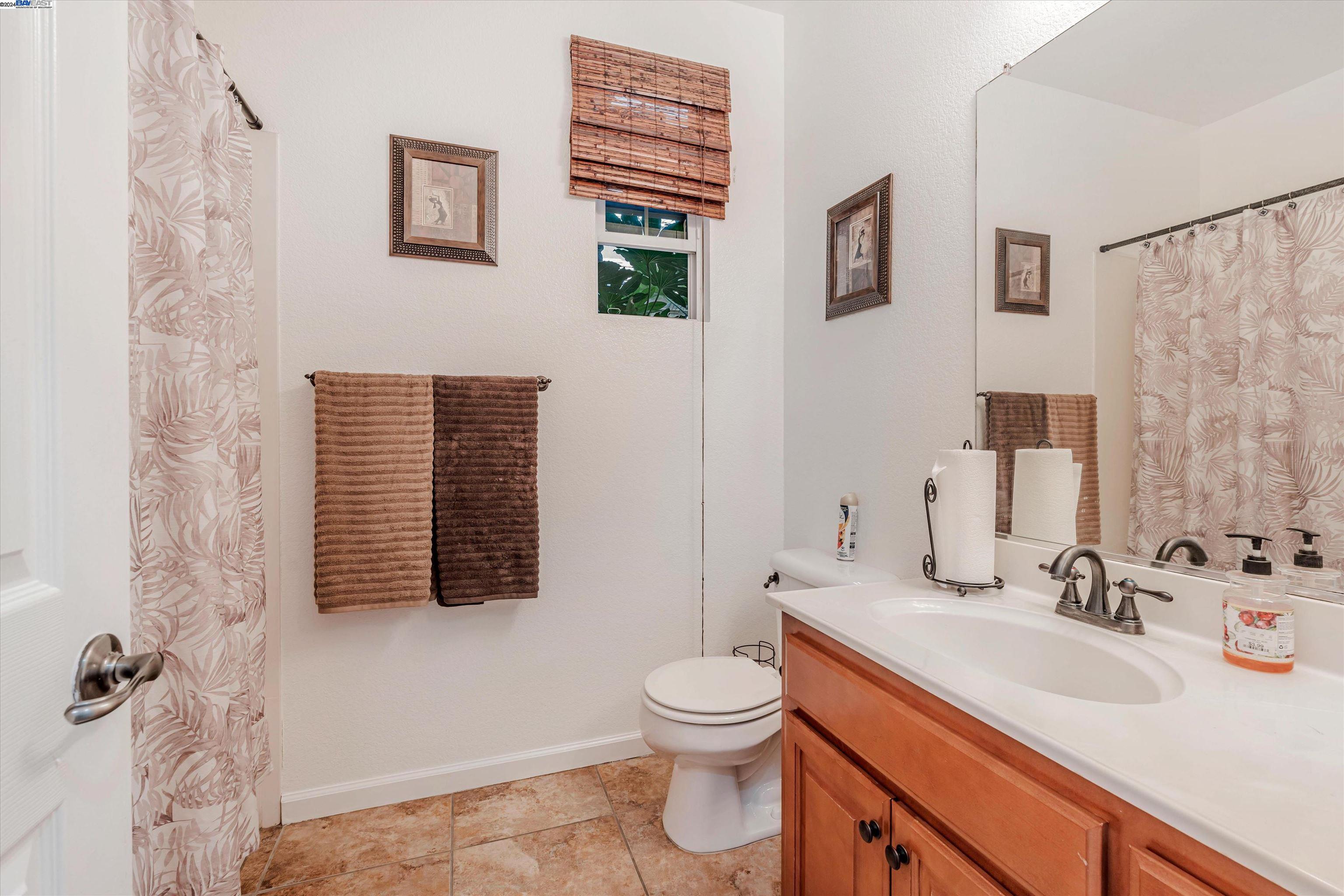 Detail Gallery Image 30 of 40 For 686 Homestead Ave, Lathrop,  CA 95330 - 5 Beds | 3 Baths
