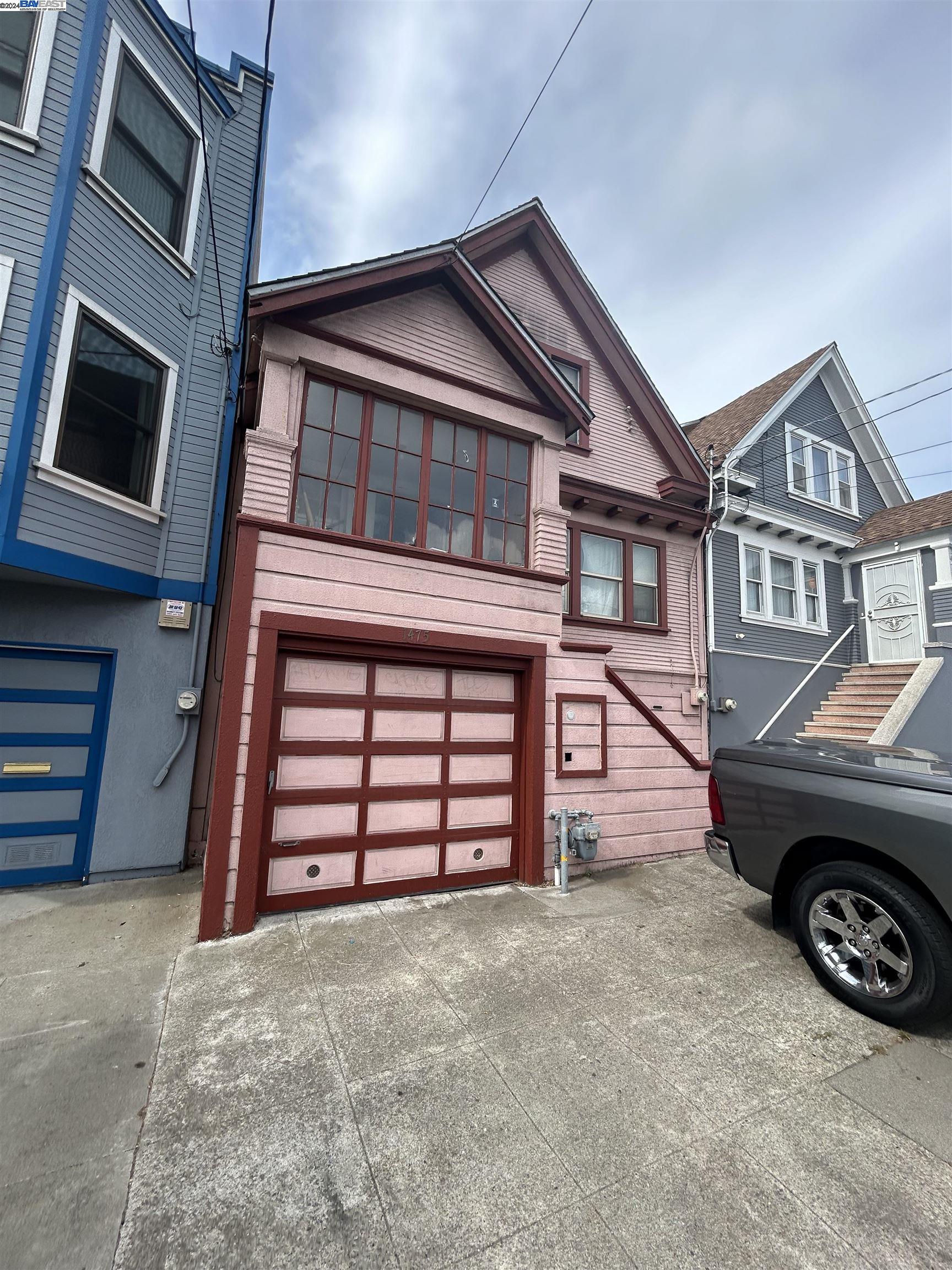 Detail Gallery Image 1 of 1 For 1475 Shafter Ave, San Francisco,  CA 94124 - 4 Beds | 1 Baths