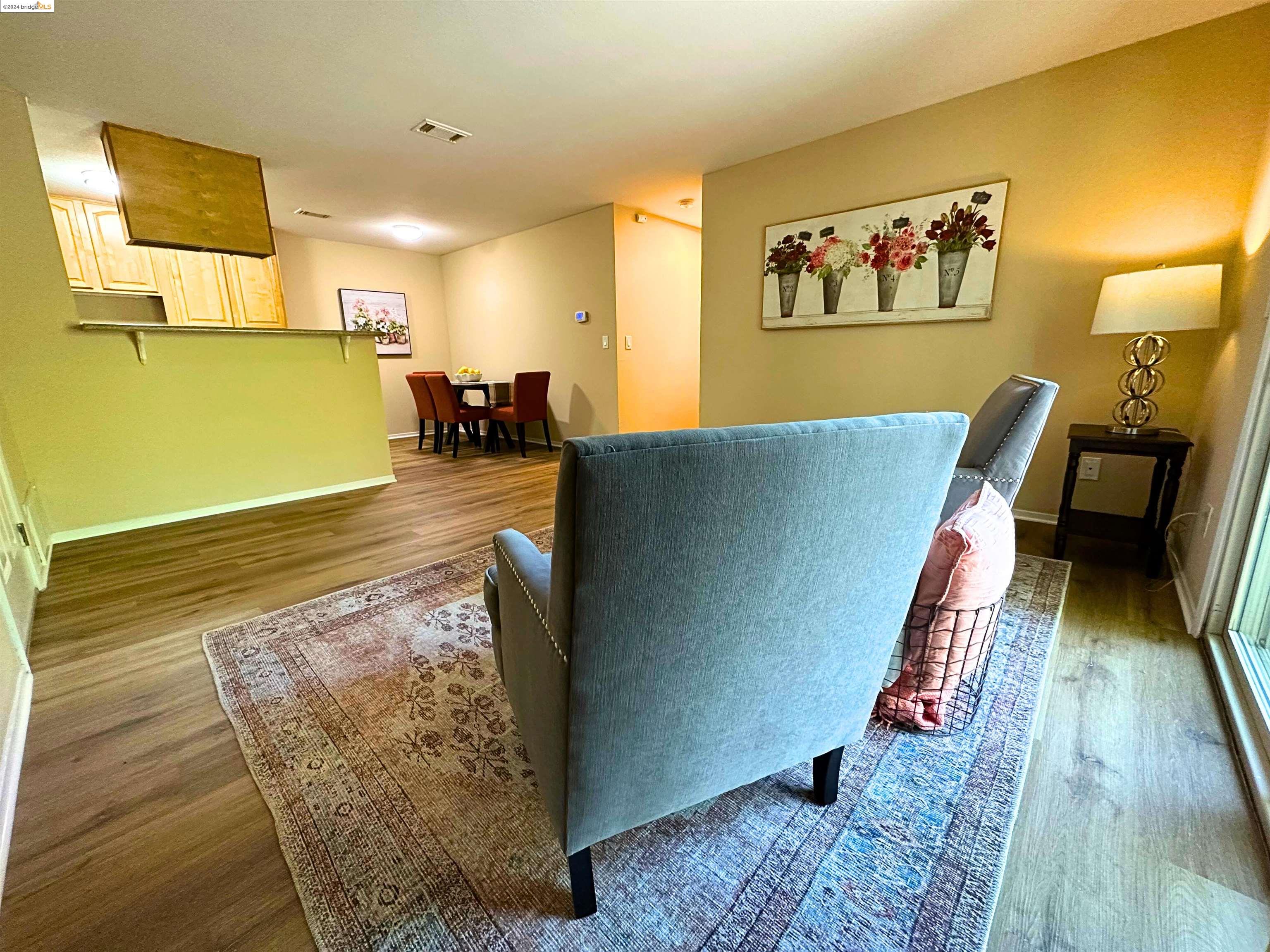Photo #5: 41071526 Listing 