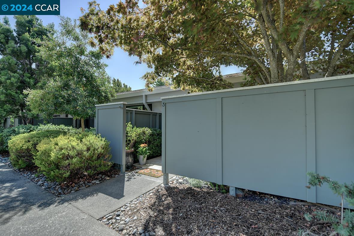 Photo #2: 41071552 Listing 