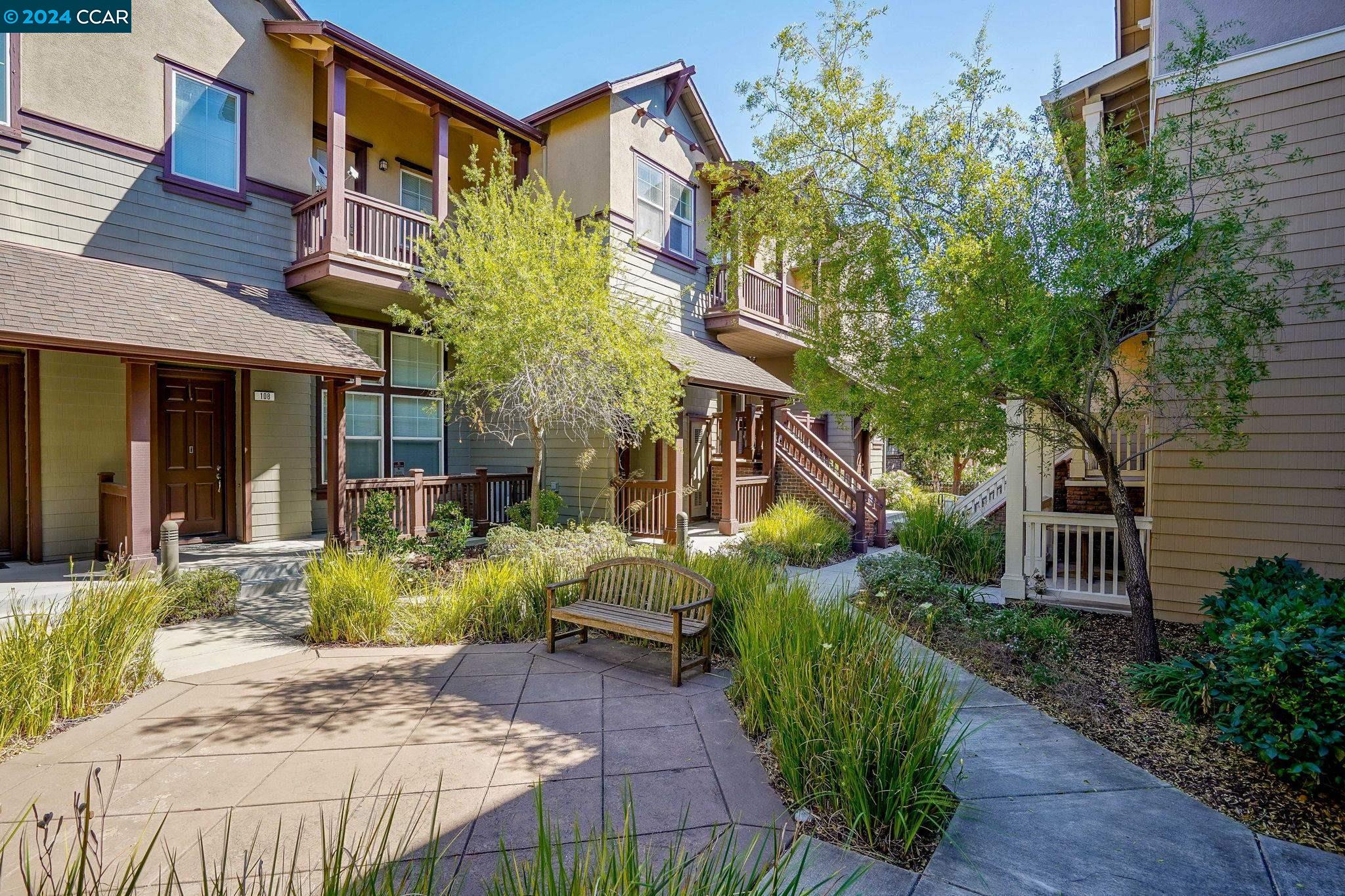 Photo #2: 41071572 Listing 