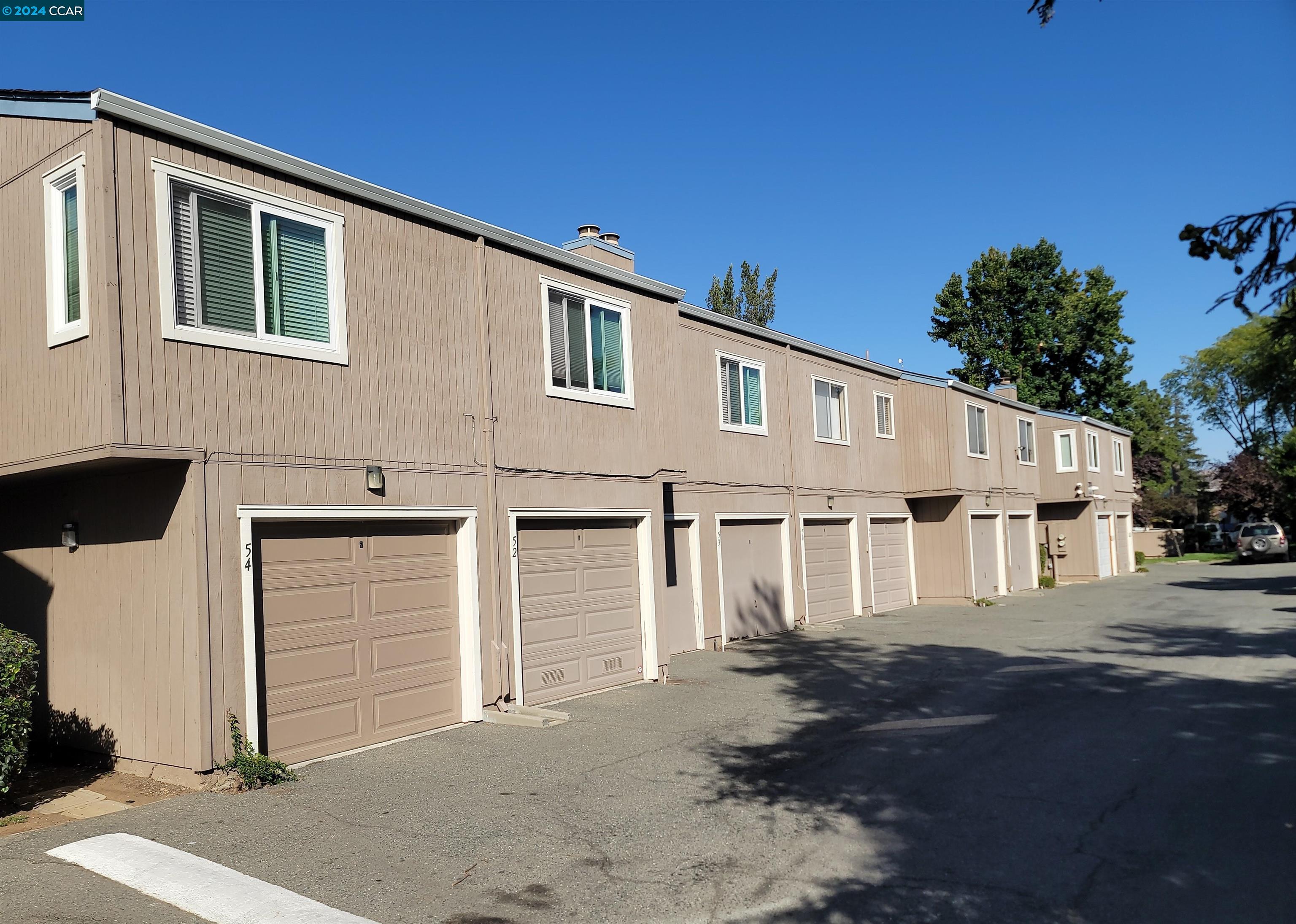 Photo #2: 41071580 Listing 