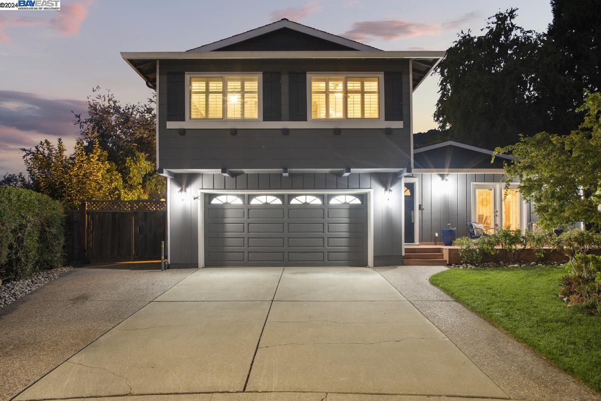Detail Gallery Image 1 of 1 For 3840 Northwood Ct, Pleasanton,  CA 94588 - 4 Beds | 2/1 Baths
