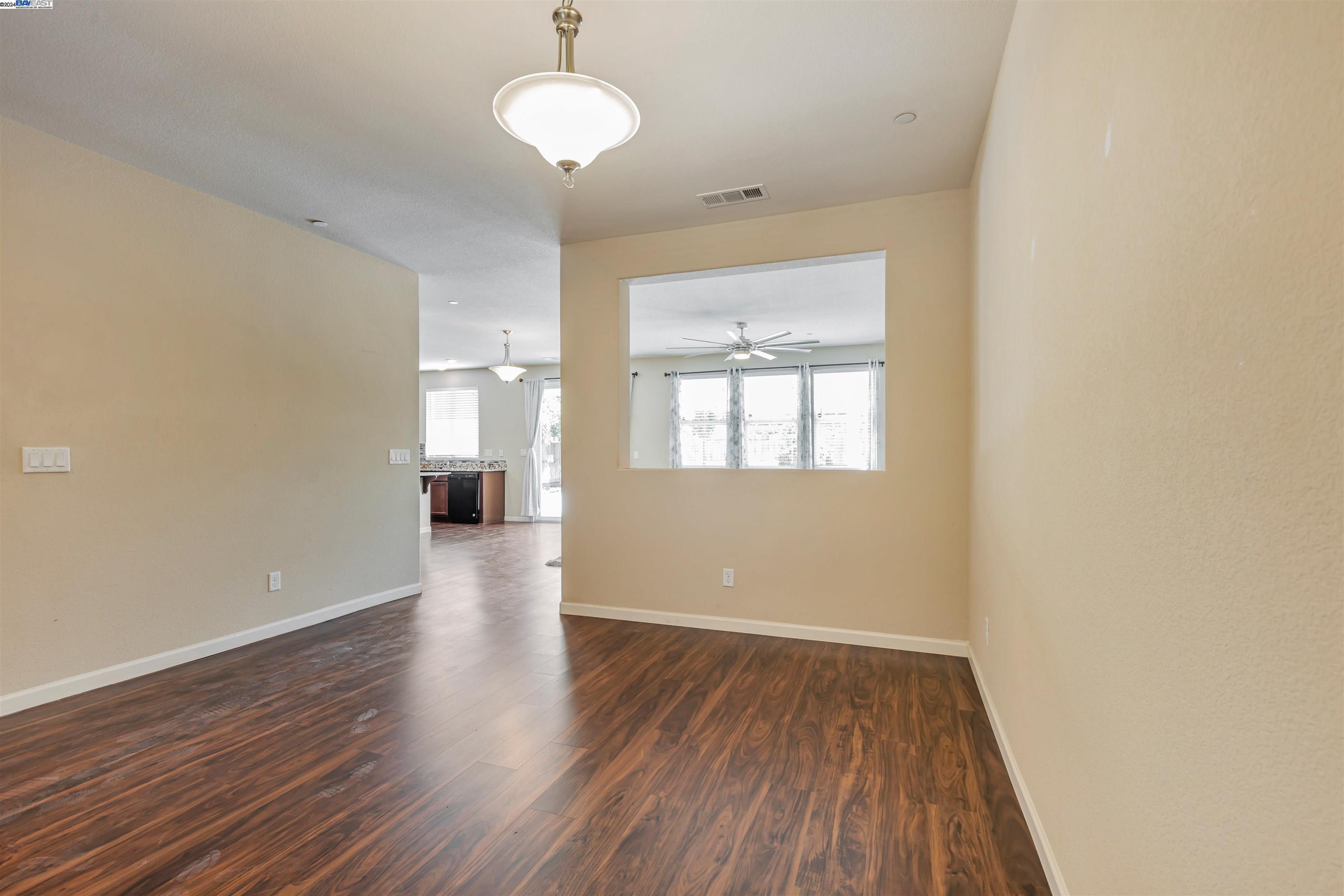 Detail Gallery Image 7 of 32 For 3812 Jagger Ln, Stockton,  CA 95212 - 3 Beds | 2 Baths