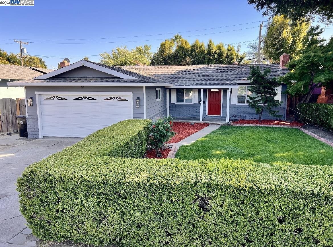 Detail Gallery Image 1 of 1 For 178 Kayak Dr, San Jose,  CA 95111 - 3 Beds | 2 Baths