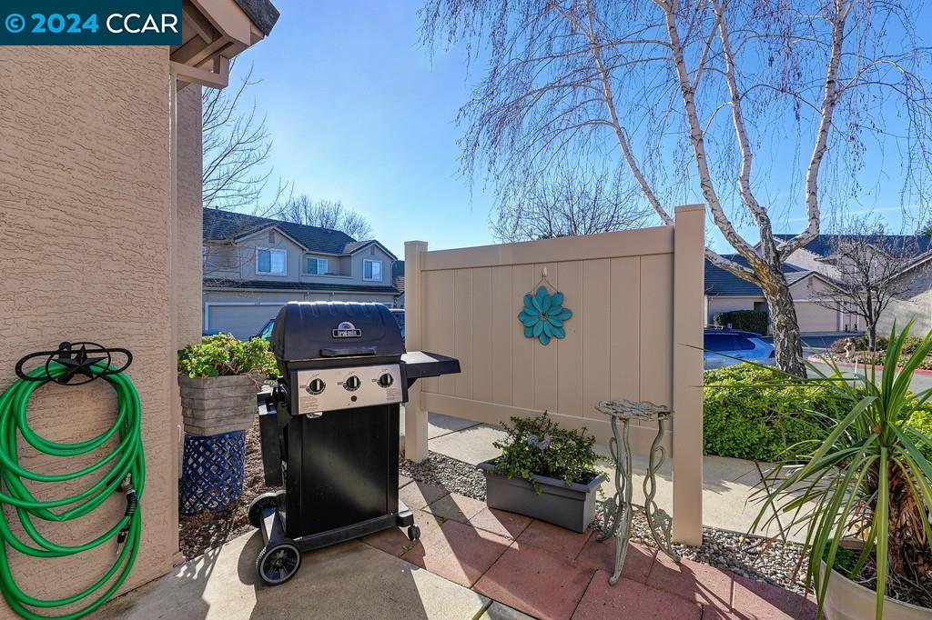 Detail Gallery Image 5 of 29 For 6006 Marlee Court, Rocklin,  CA 95677 - 3 Beds | 2 Baths