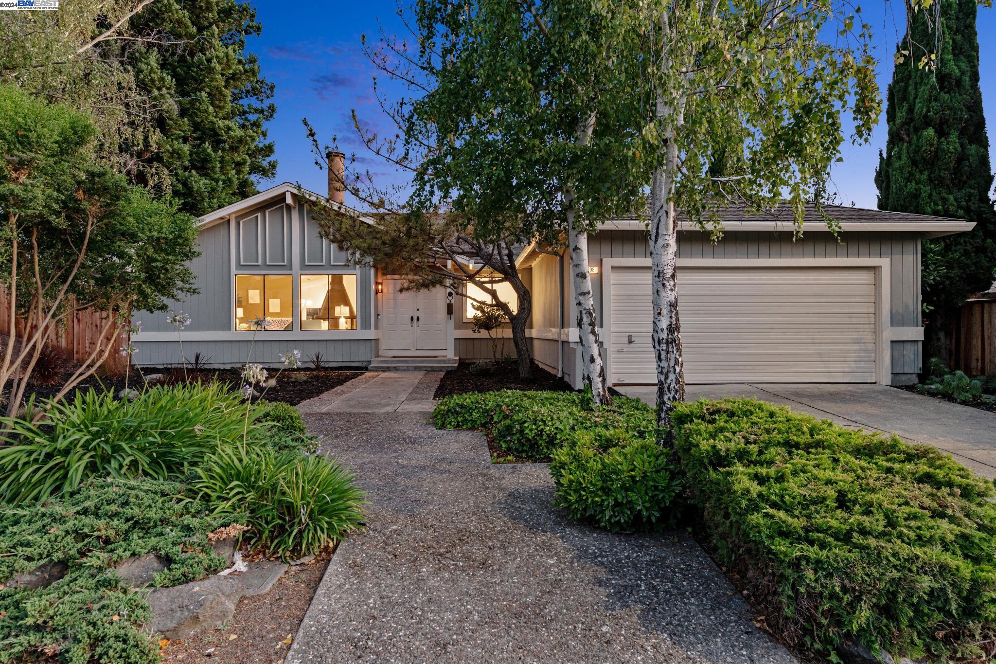 Detail Gallery Image 1 of 1 For 308 Ponderosa Ct, Richmond,  CA 94803 - 3 Beds | 2 Baths