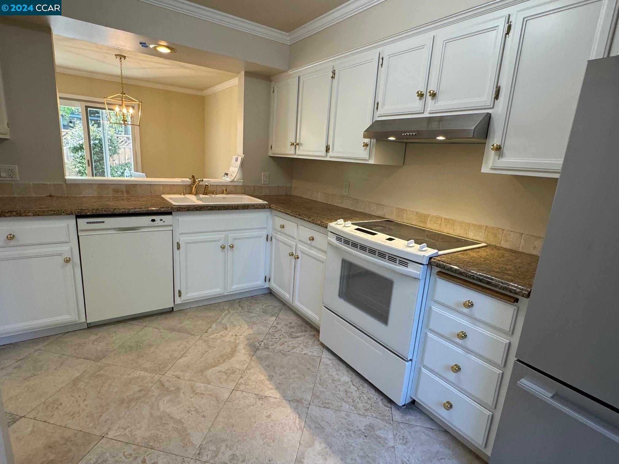 Photo #6: 41071820 Listing 