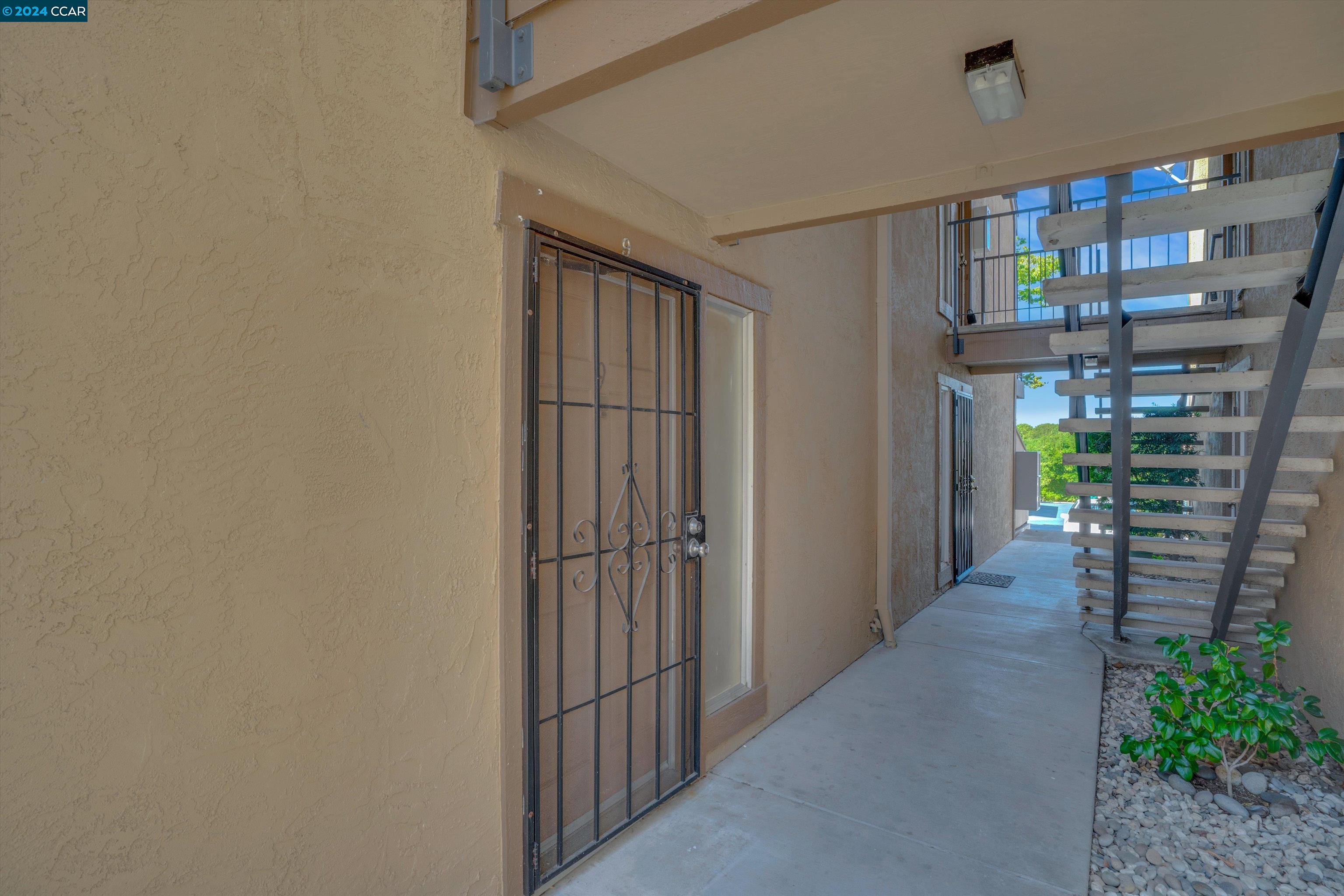 Detail Gallery Image 33 of 46 For 5317 Ridgeview Cir #9,  El Sobrante,  CA 94803 - 2 Beds | 1 Baths