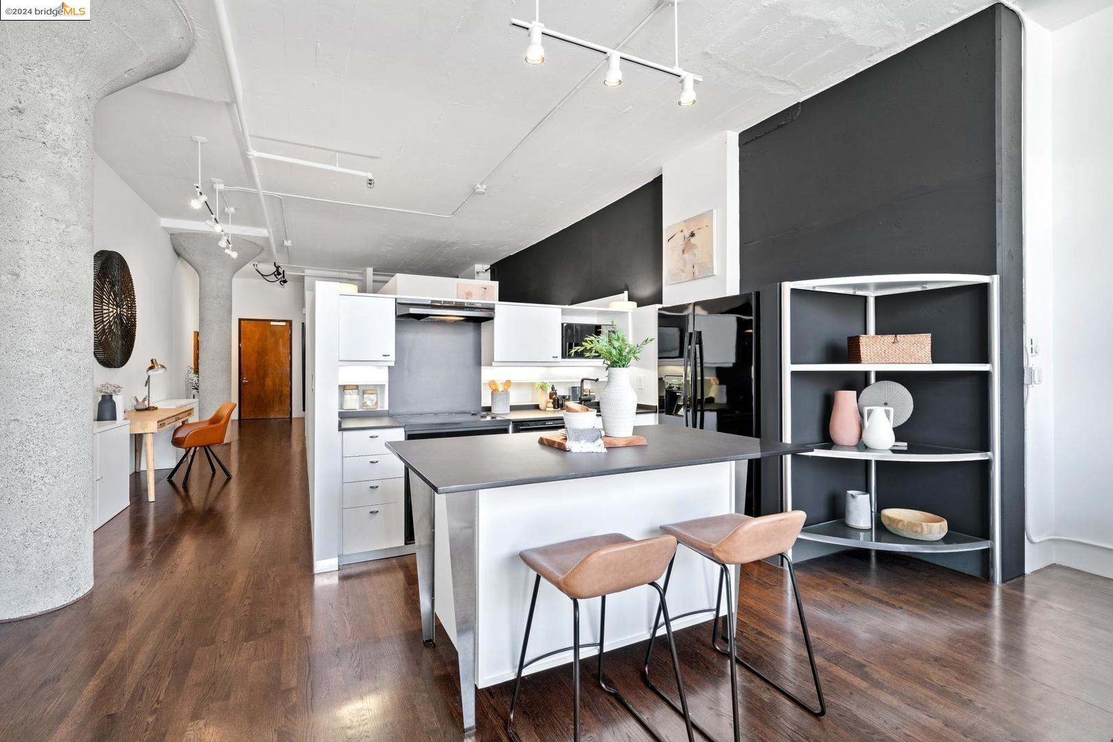 Photo #5: 41071869 Listing 
