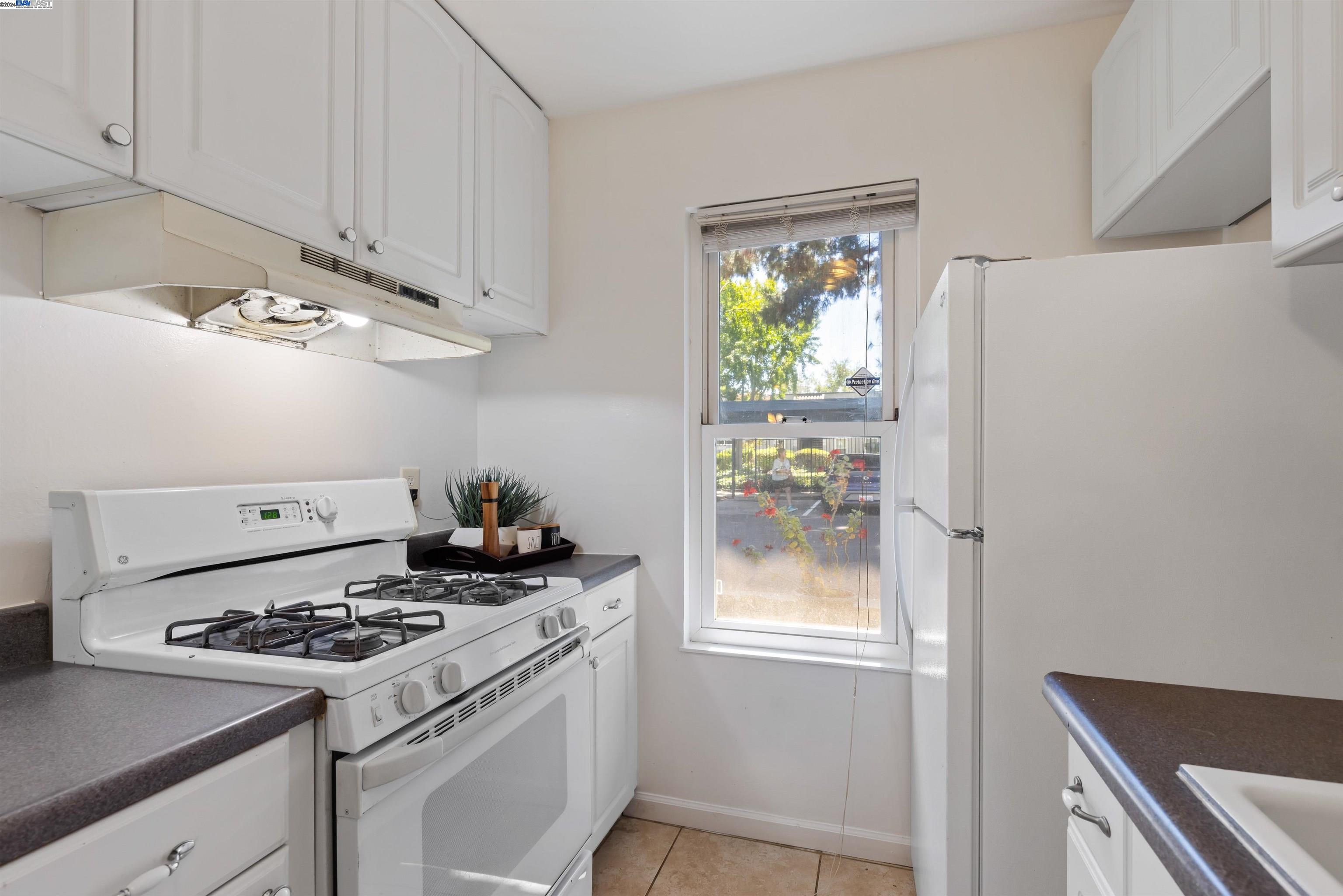 Photo #3: 41071910 Listing 