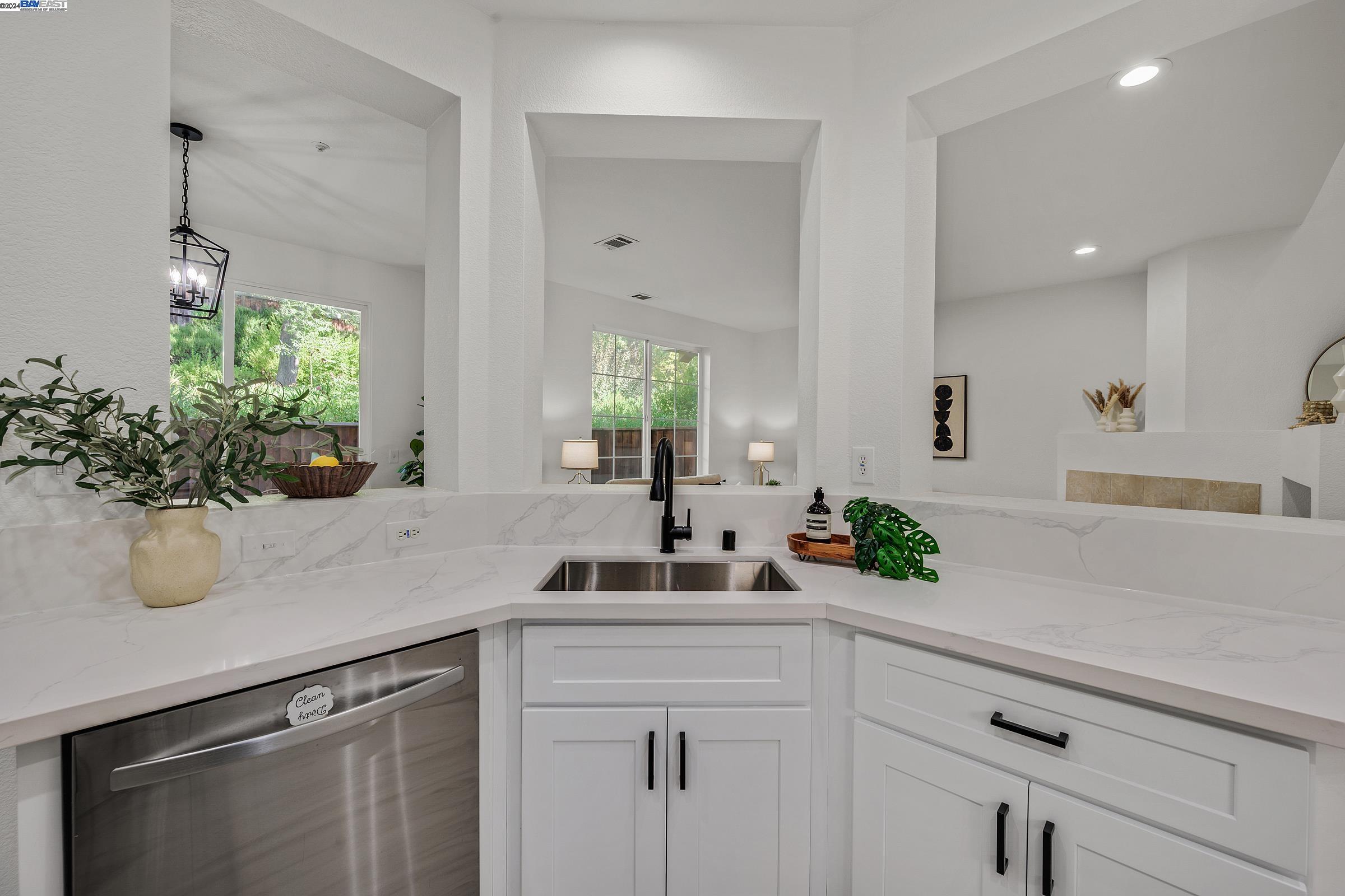 Photo #6: 41071938 Listing 
