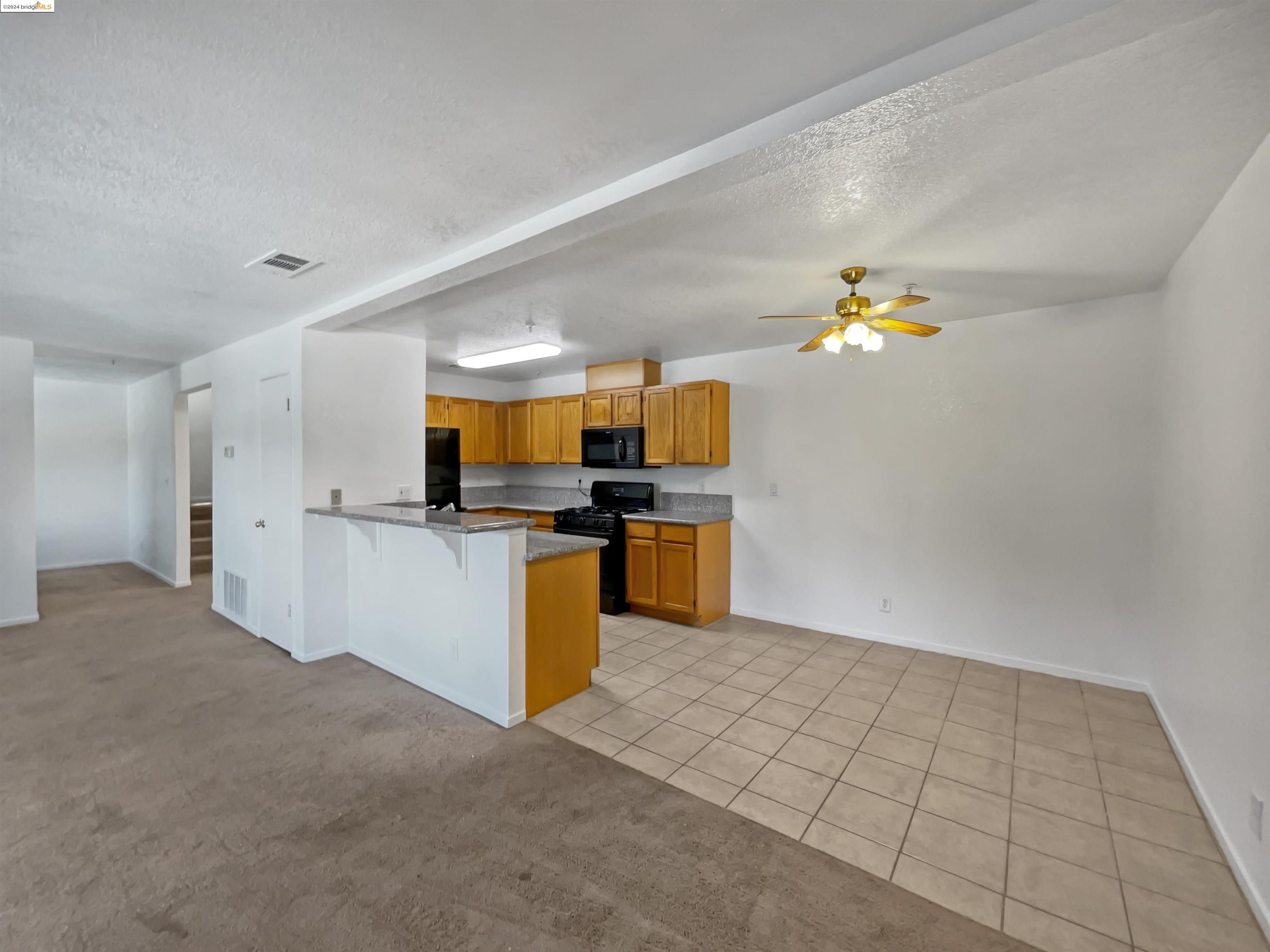 Detail Gallery Image 13 of 40 For 236 Sea Crest Cir, Vallejo,  CA 94590 - 2 Beds | 2/1 Baths