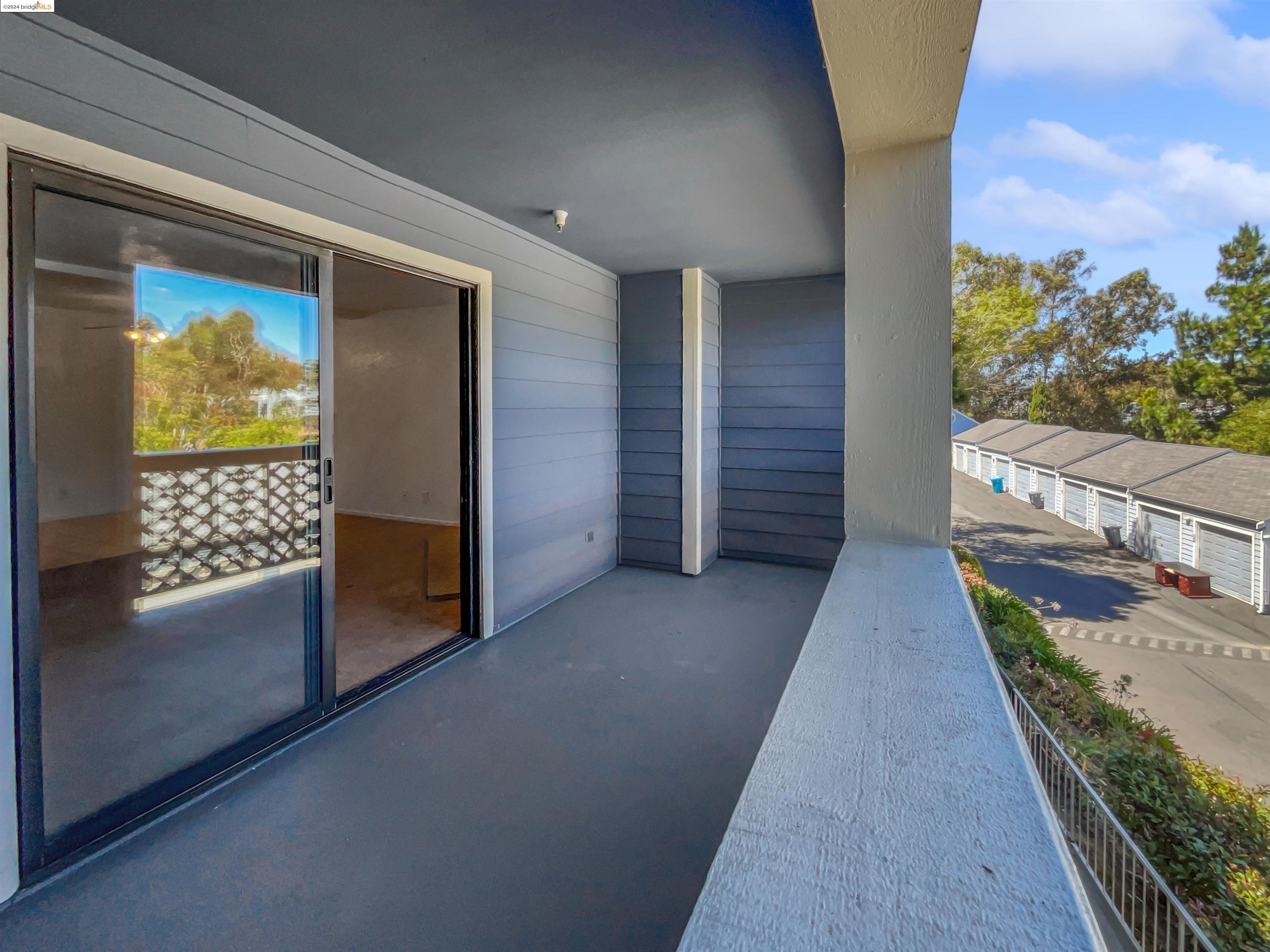 Detail Gallery Image 21 of 40 For 236 Sea Crest Cir, Vallejo,  CA 94590 - 2 Beds | 2/1 Baths