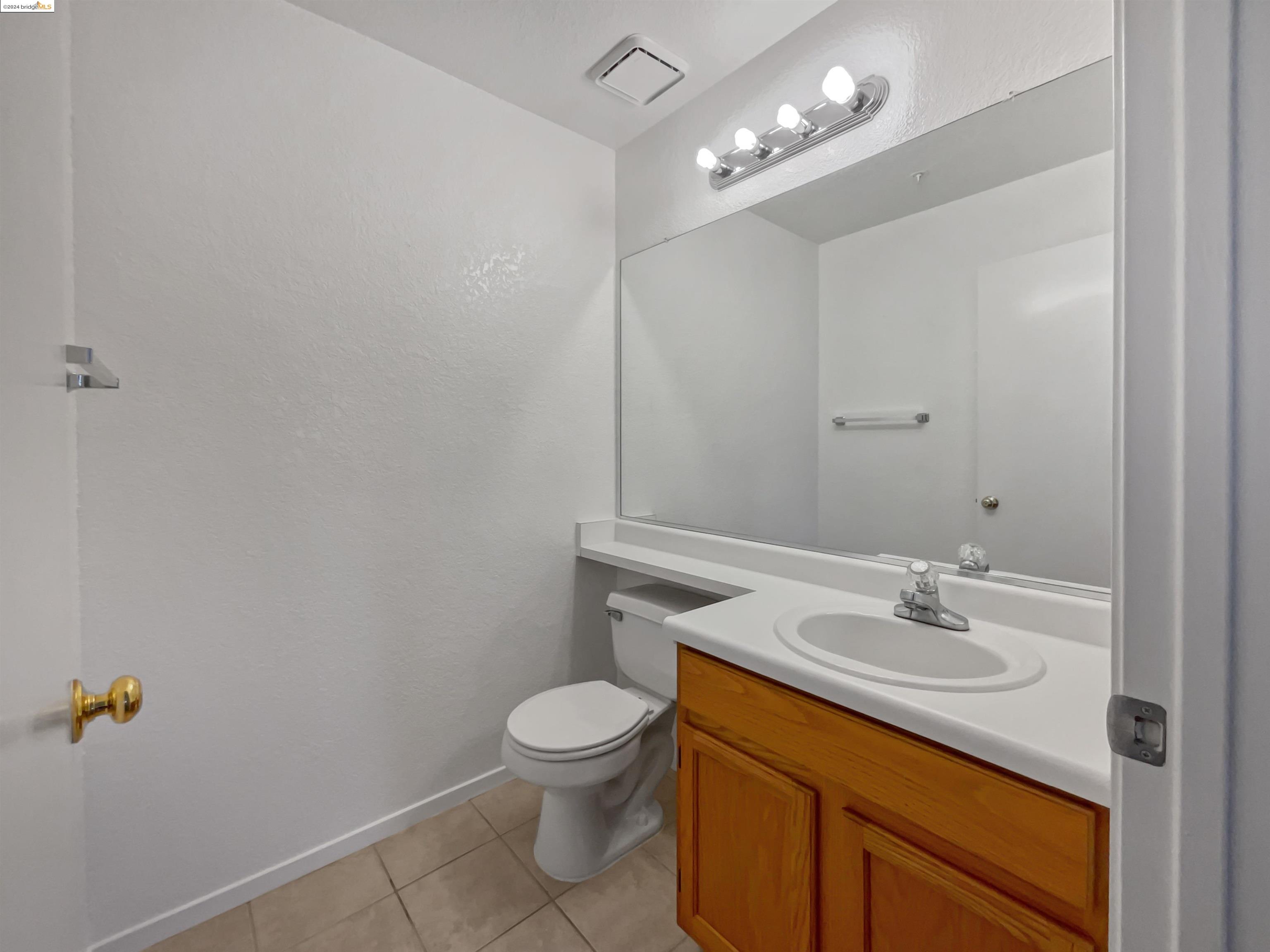 Detail Gallery Image 24 of 40 For 236 Sea Crest Cir, Vallejo,  CA 94590 - 2 Beds | 2/1 Baths