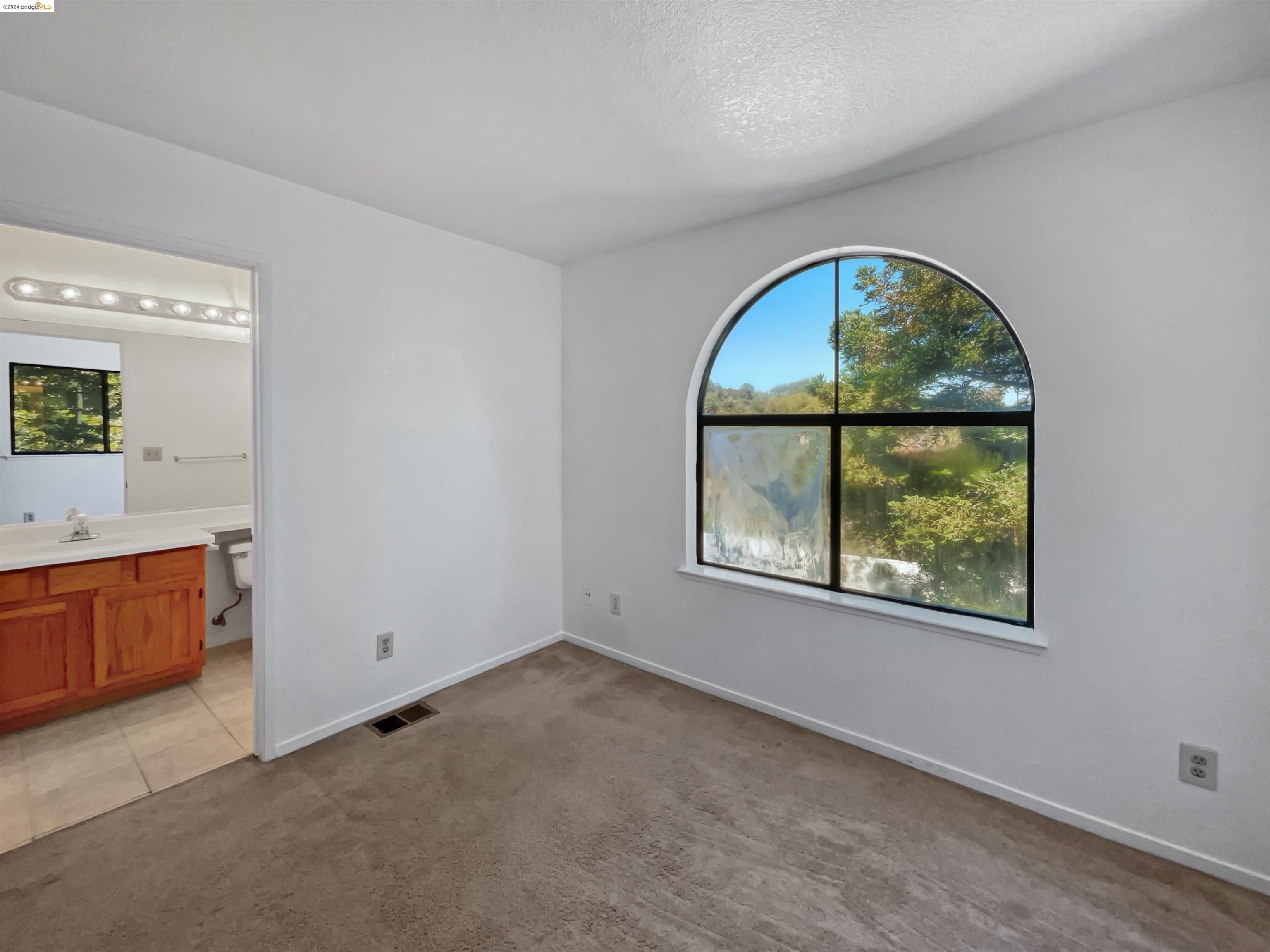 Detail Gallery Image 29 of 40 For 236 Sea Crest Cir, Vallejo,  CA 94590 - 2 Beds | 2/1 Baths