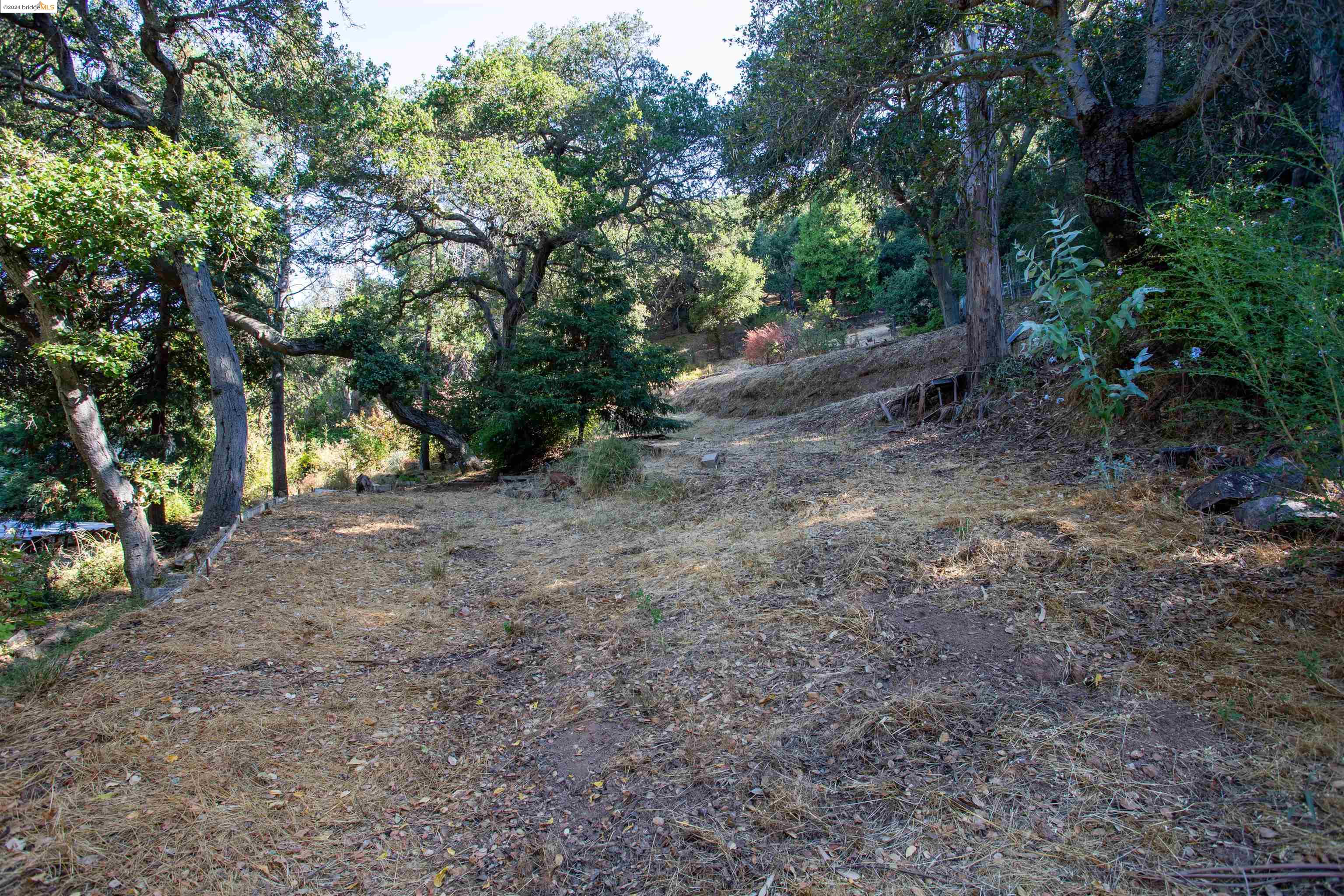 Detail Gallery Image 5 of 20 For 4224 Mountain View Ave, Oakland,  CA 94605 - – Beds | – Baths