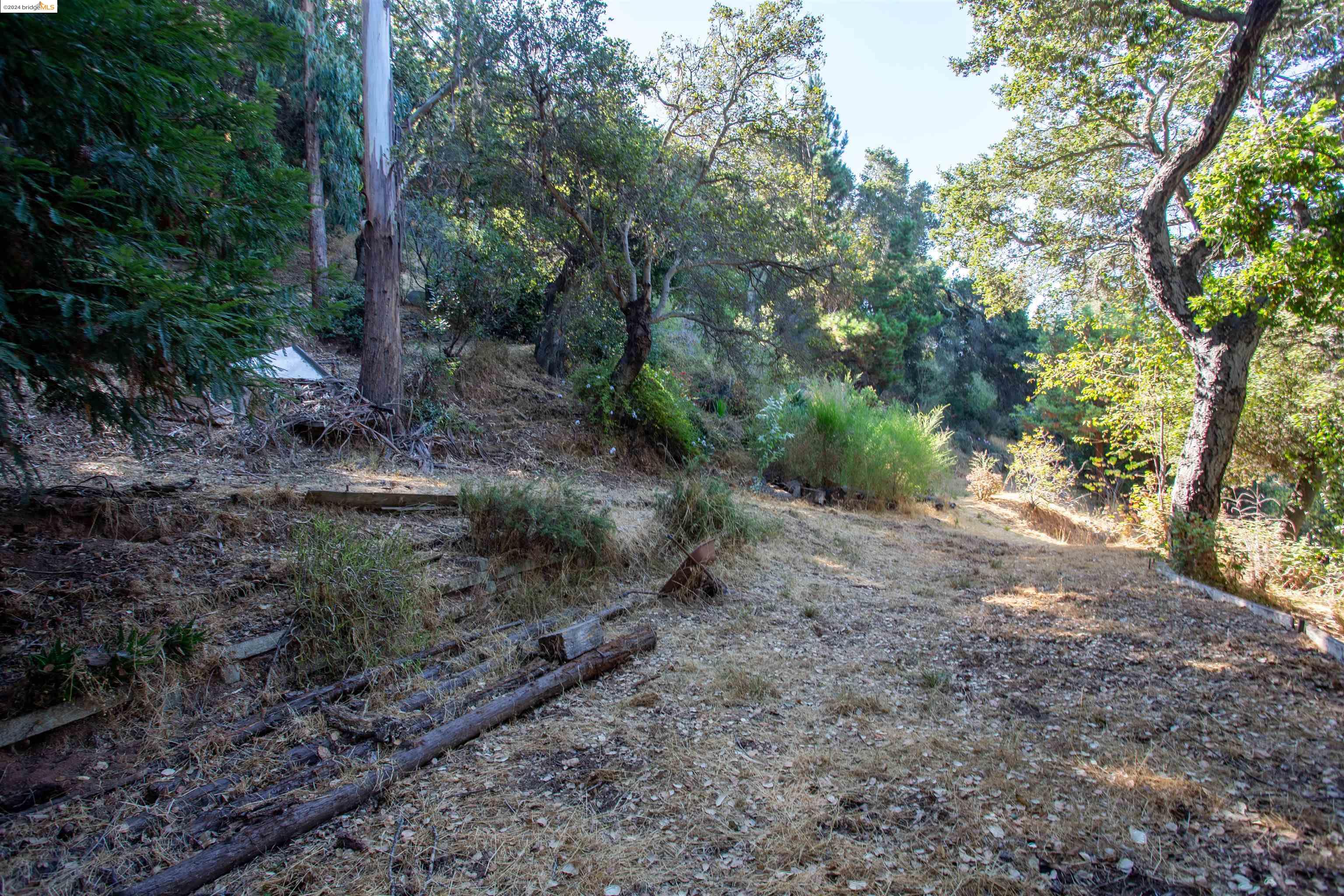 Detail Gallery Image 7 of 20 For 4224 Mountain View Ave, Oakland,  CA 94605 - – Beds | – Baths