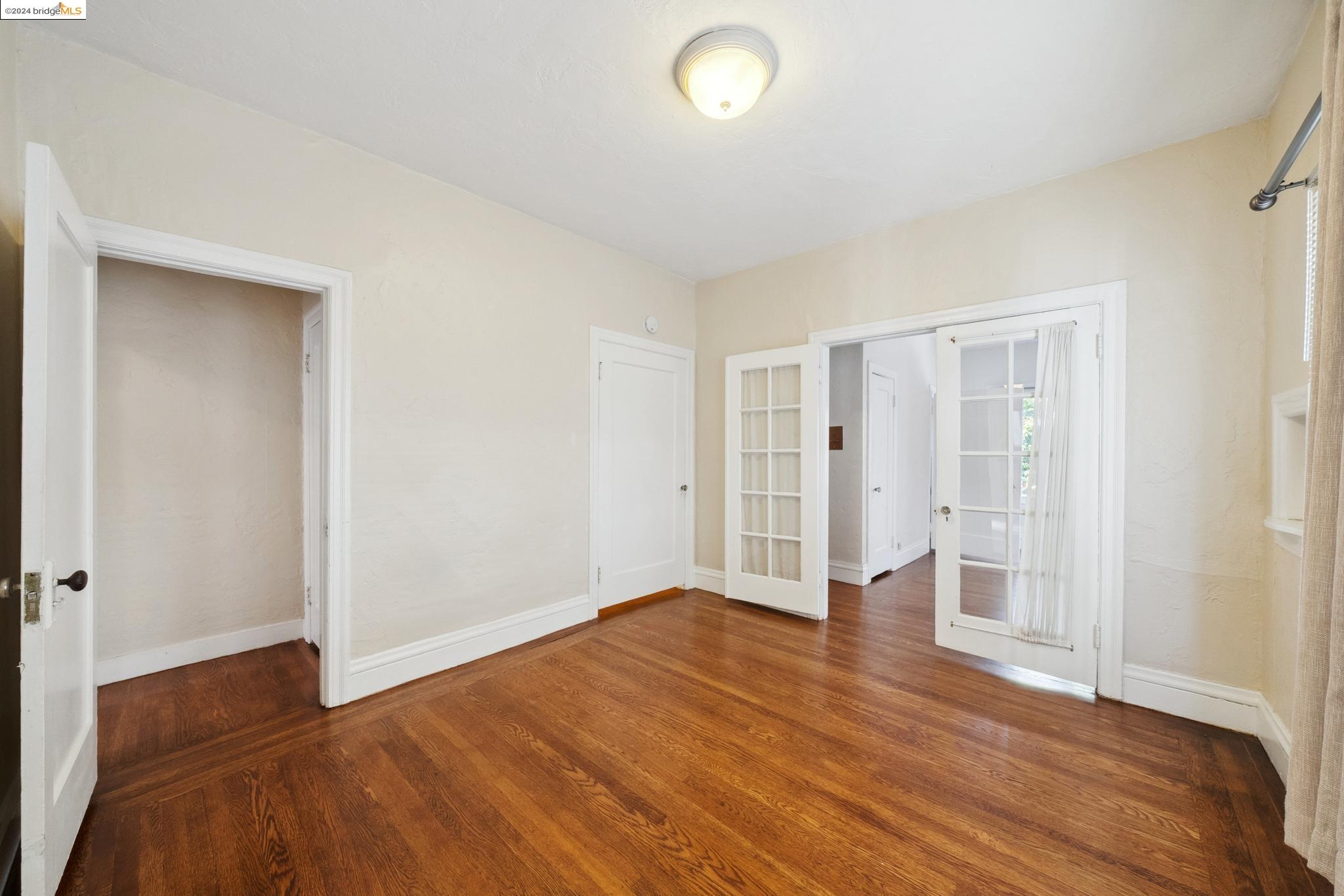 Detail Gallery Image 10 of 45 For 309 63rd St, Oakland,  CA 94618 - – Beds | – Baths