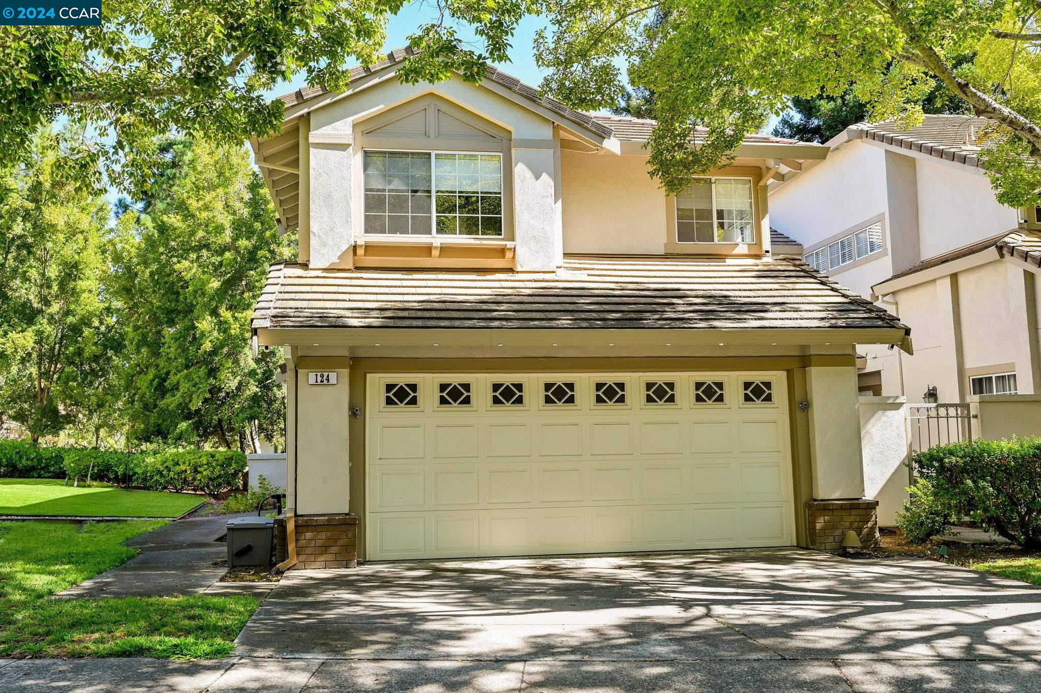 More Details about MLS # 41072091 : 124 CAPRICE CIR