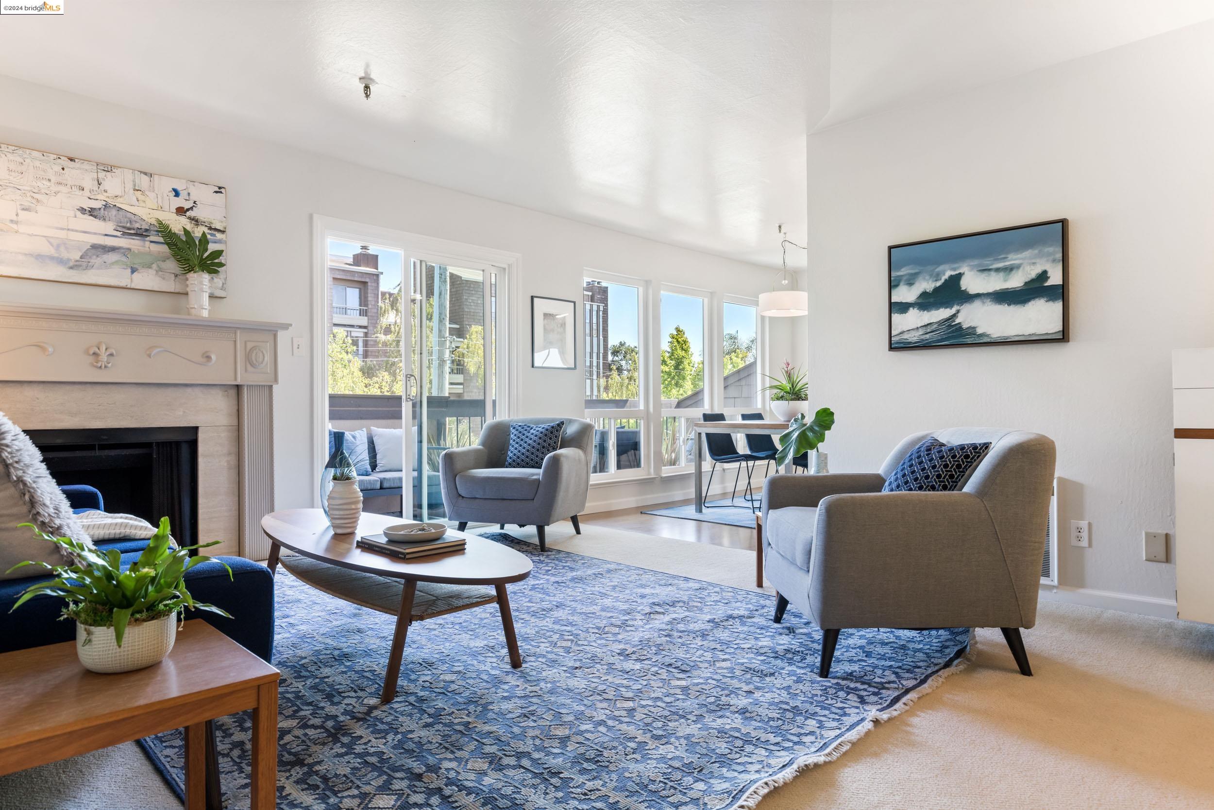 MLS: 41072127 Condo For Sale