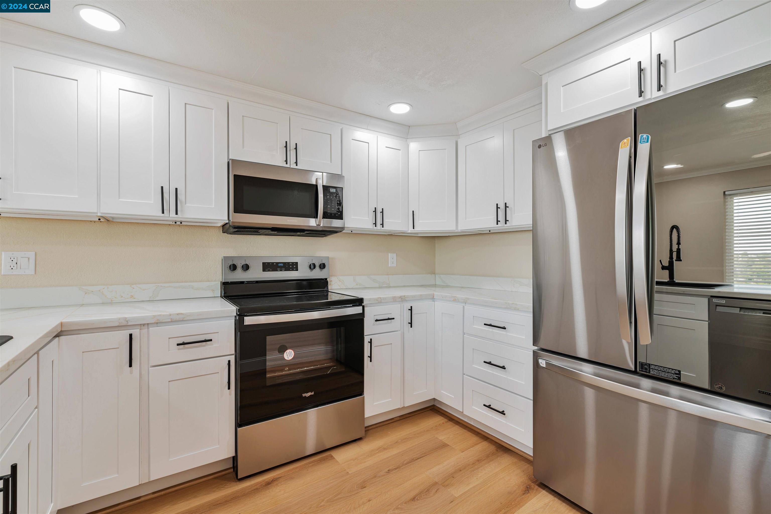 Photo #3: 41072128 Listing 