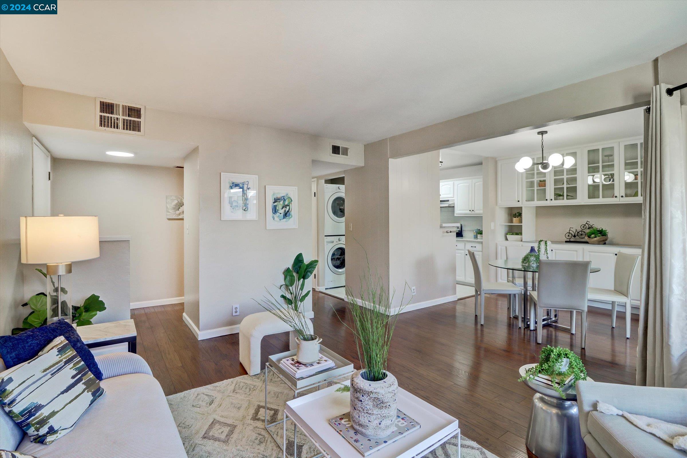Photo #4: 41072137 Listing 