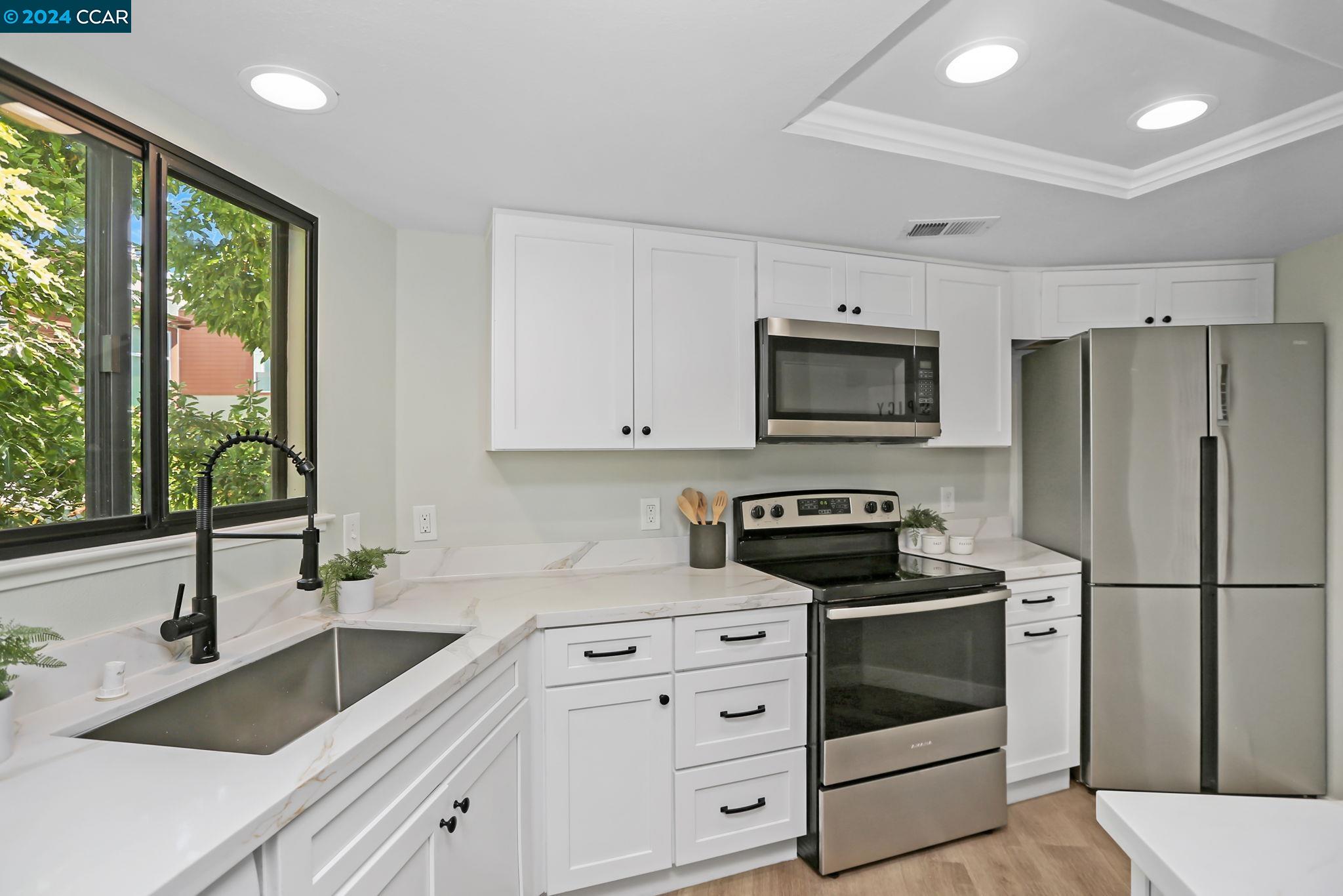Photo #6: 41072236 Listing 