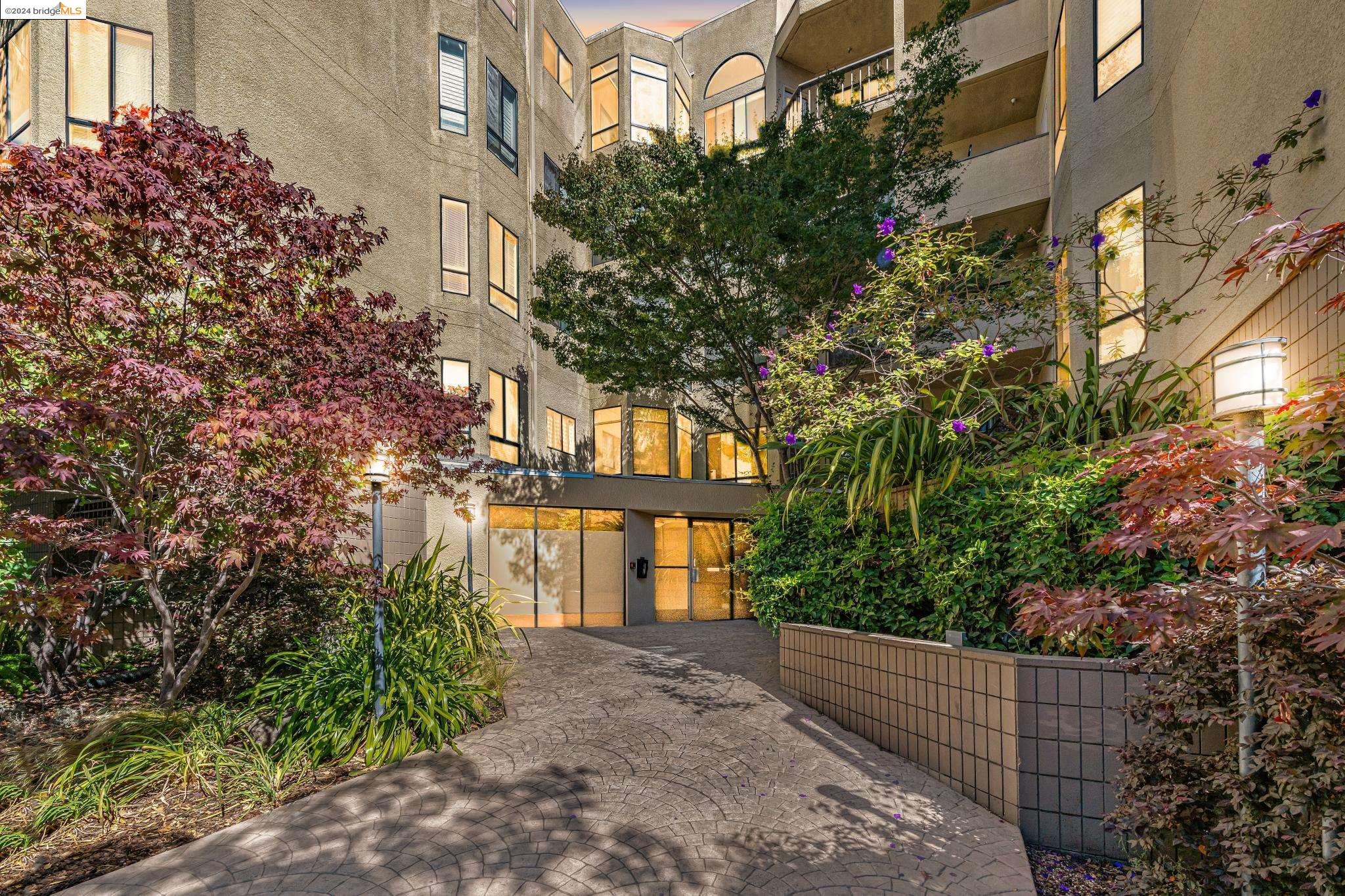 330 Park View Ter 103