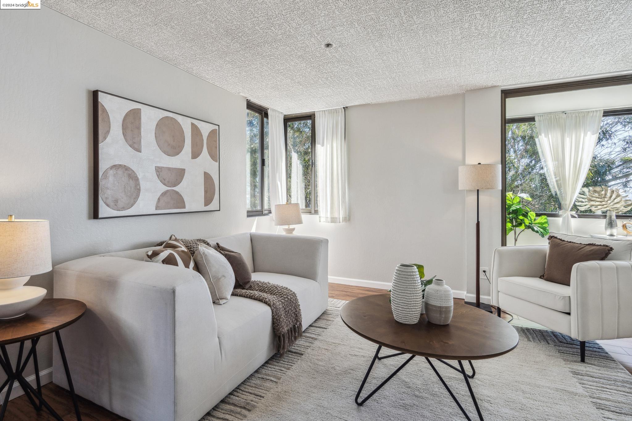 Photo #4: 41072299 Listing 
