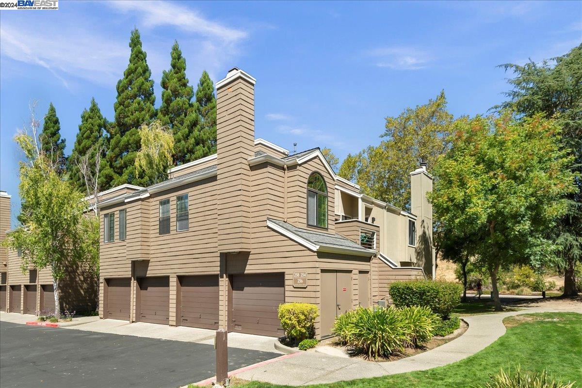 Photo #2: 41072300 Listing 