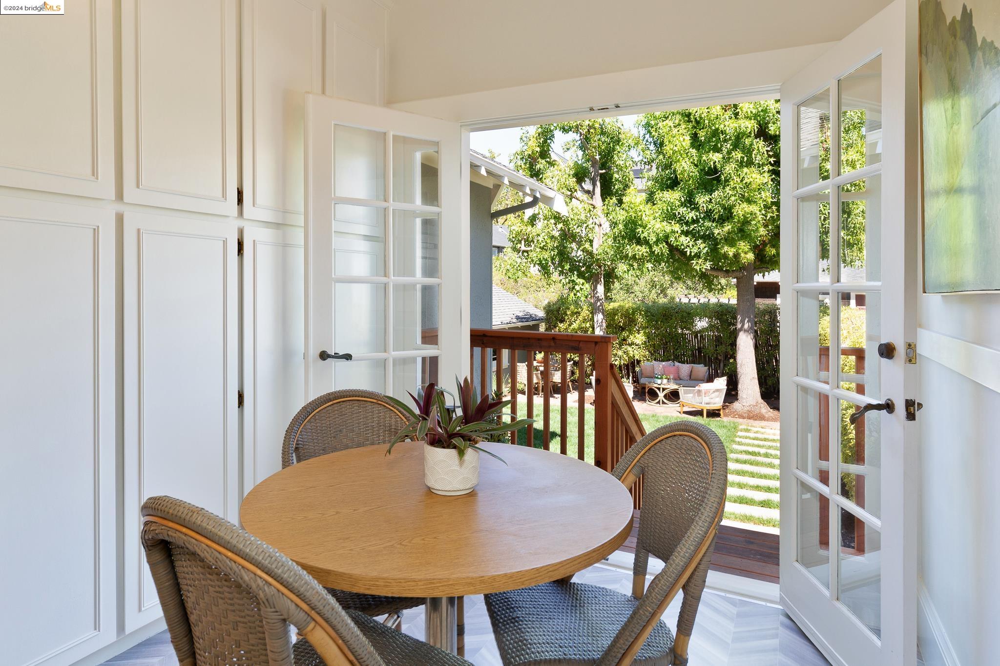 Detail Gallery Image 18 of 49 For 119 Ramona Avenue, Piedmont,  CA 94611-3909 - 3 Beds | 1/1 Baths