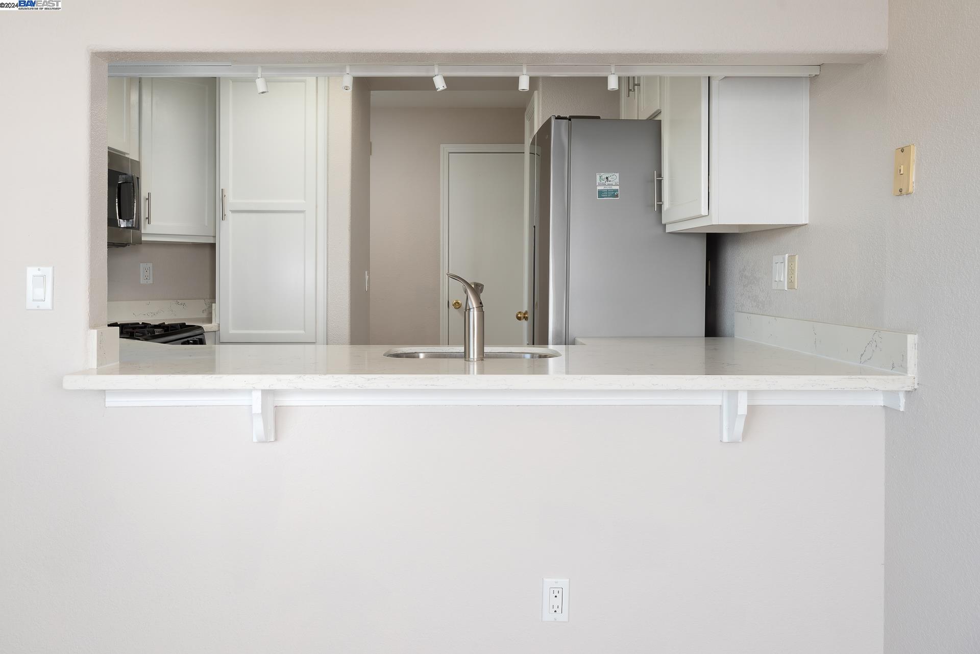 Photo #12: 41072344 Listing: Photo #12