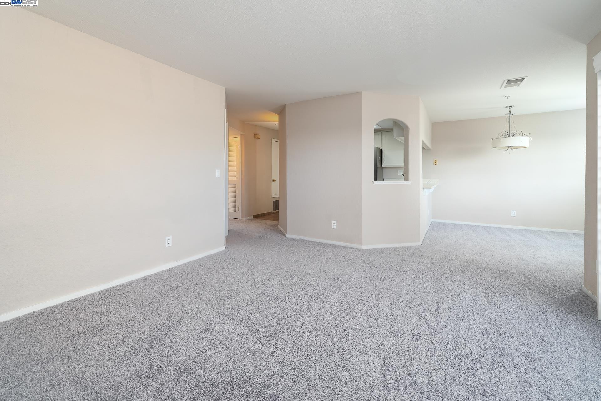 Photo #16: 41072344 Listing: Photo #16