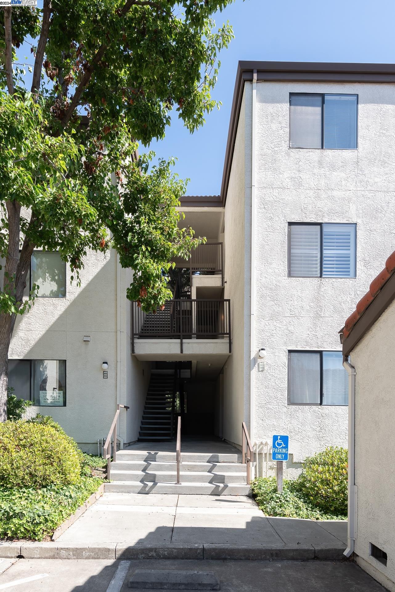 Photo #31: 41072344 Listing: Photo #31