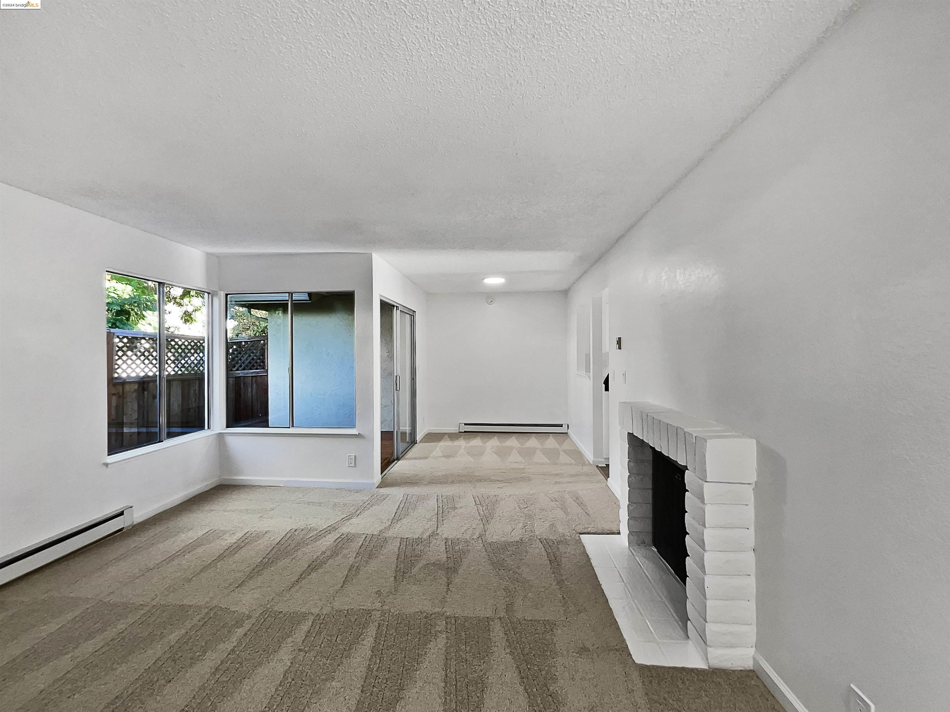 Detail Gallery Image 12 of 38 For 1023 Delna Manor #LANE,  San Jose,  CA 95128 - 2 Beds | 2 Baths