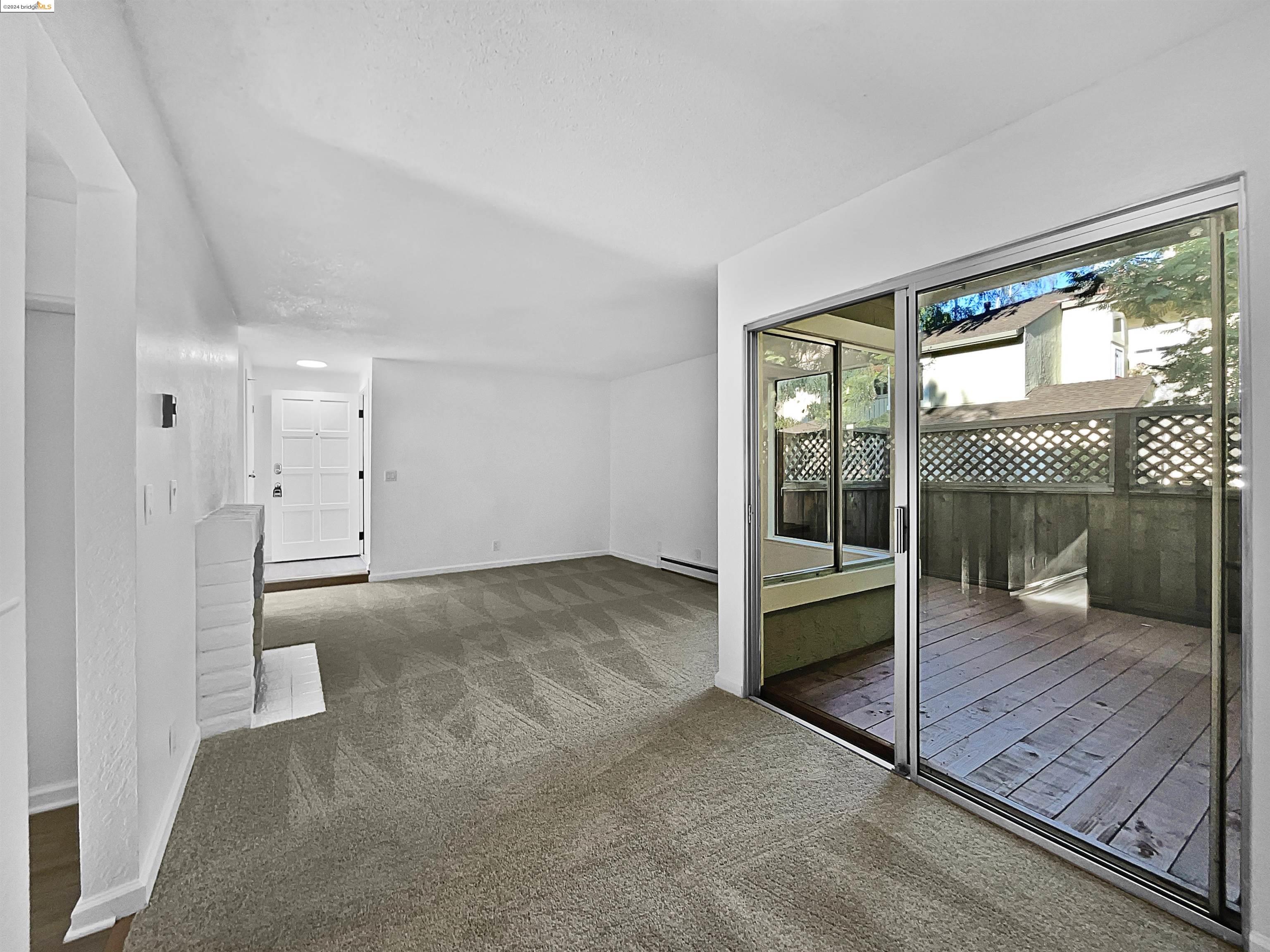 Detail Gallery Image 15 of 38 For 1023 Delna Manor #LANE,  San Jose,  CA 95128 - 2 Beds | 2 Baths