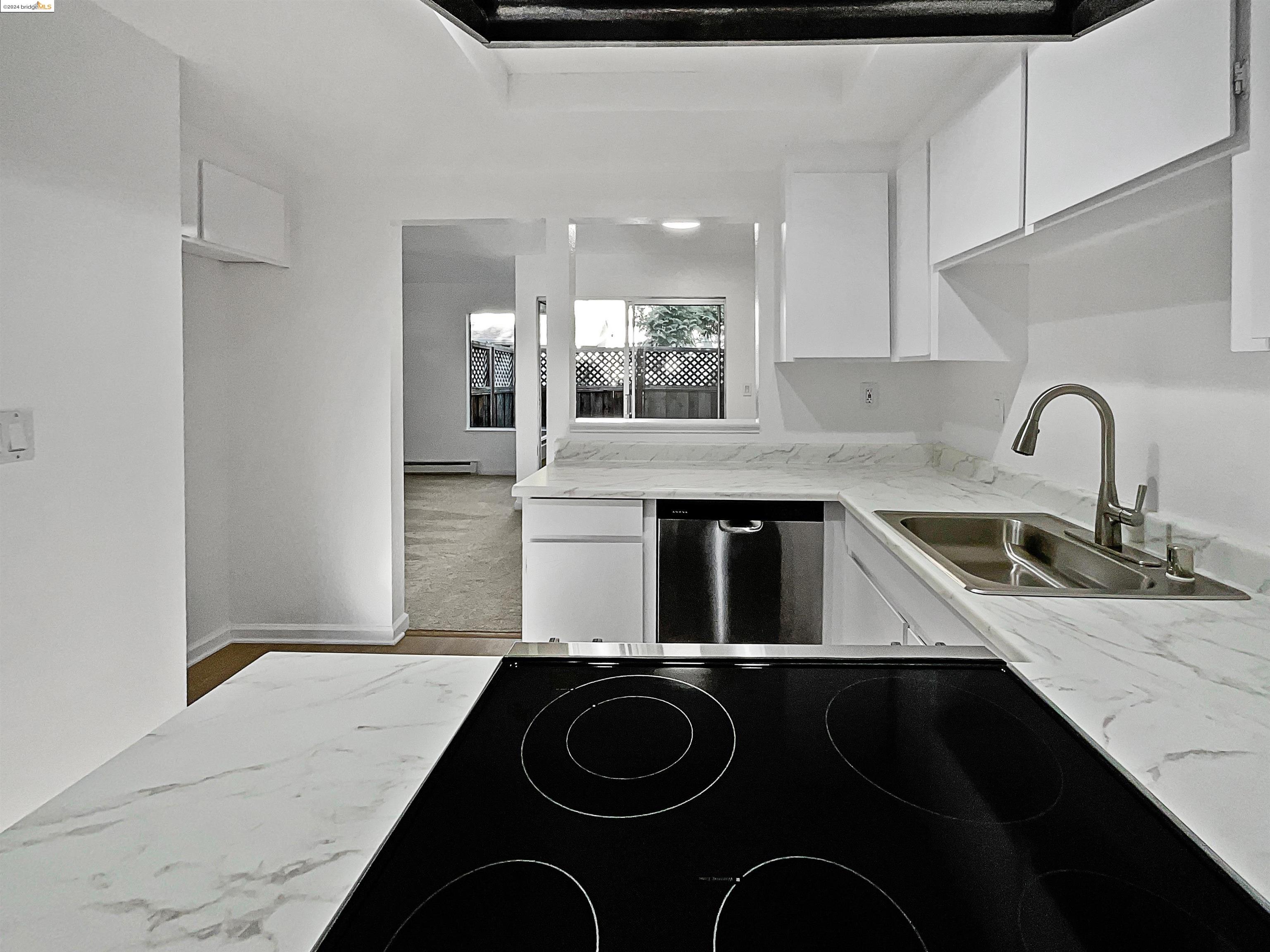 Detail Gallery Image 19 of 38 For 1023 Delna Manor #LANE,  San Jose,  CA 95128 - 2 Beds | 2 Baths
