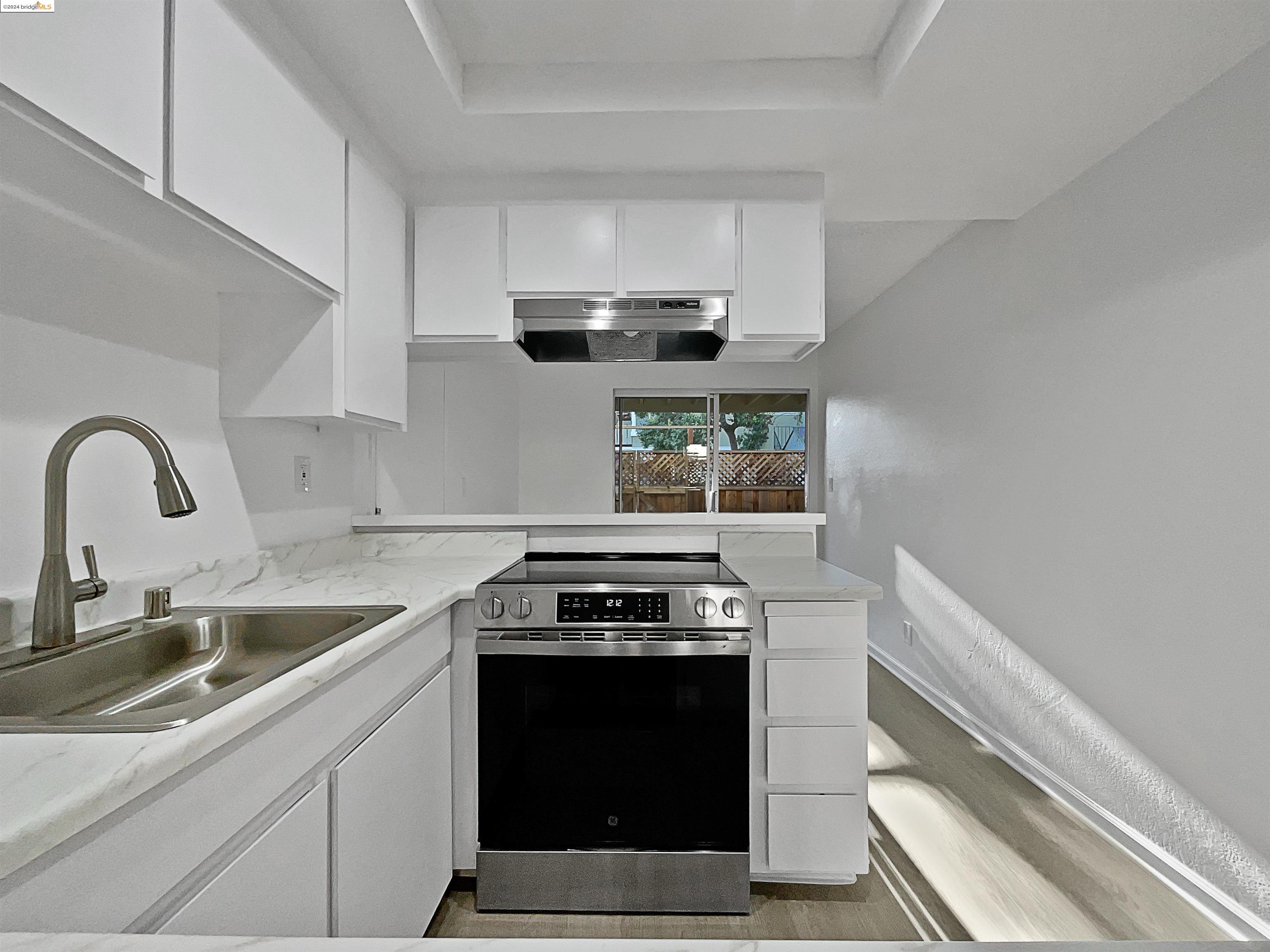 Detail Gallery Image 23 of 38 For 1023 Delna Manor #LANE,  San Jose,  CA 95128 - 2 Beds | 2 Baths