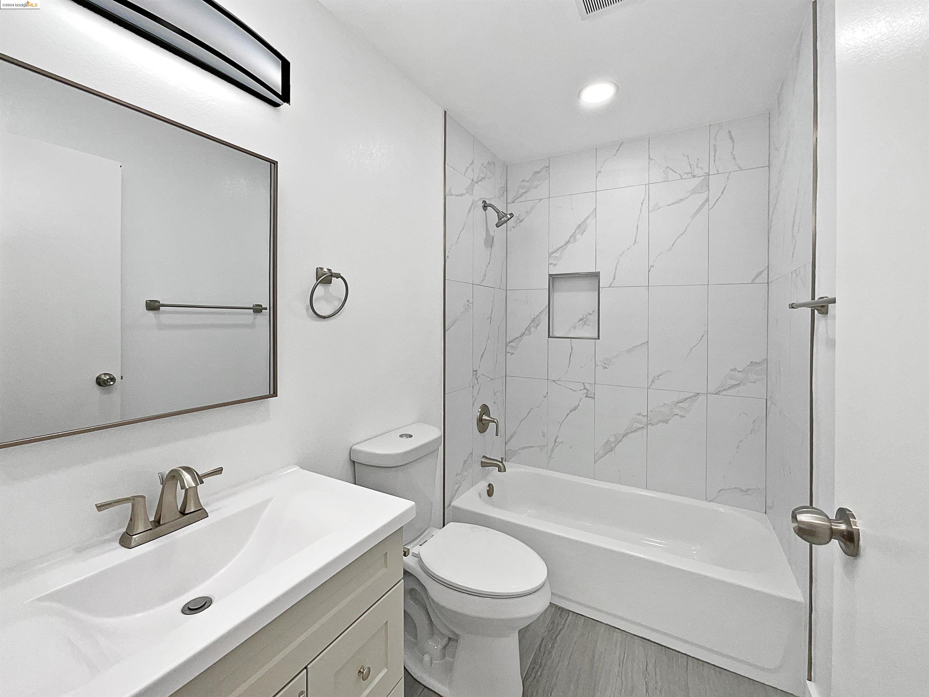 Detail Gallery Image 28 of 38 For 1023 Delna Manor #LANE,  San Jose,  CA 95128 - 2 Beds | 2 Baths