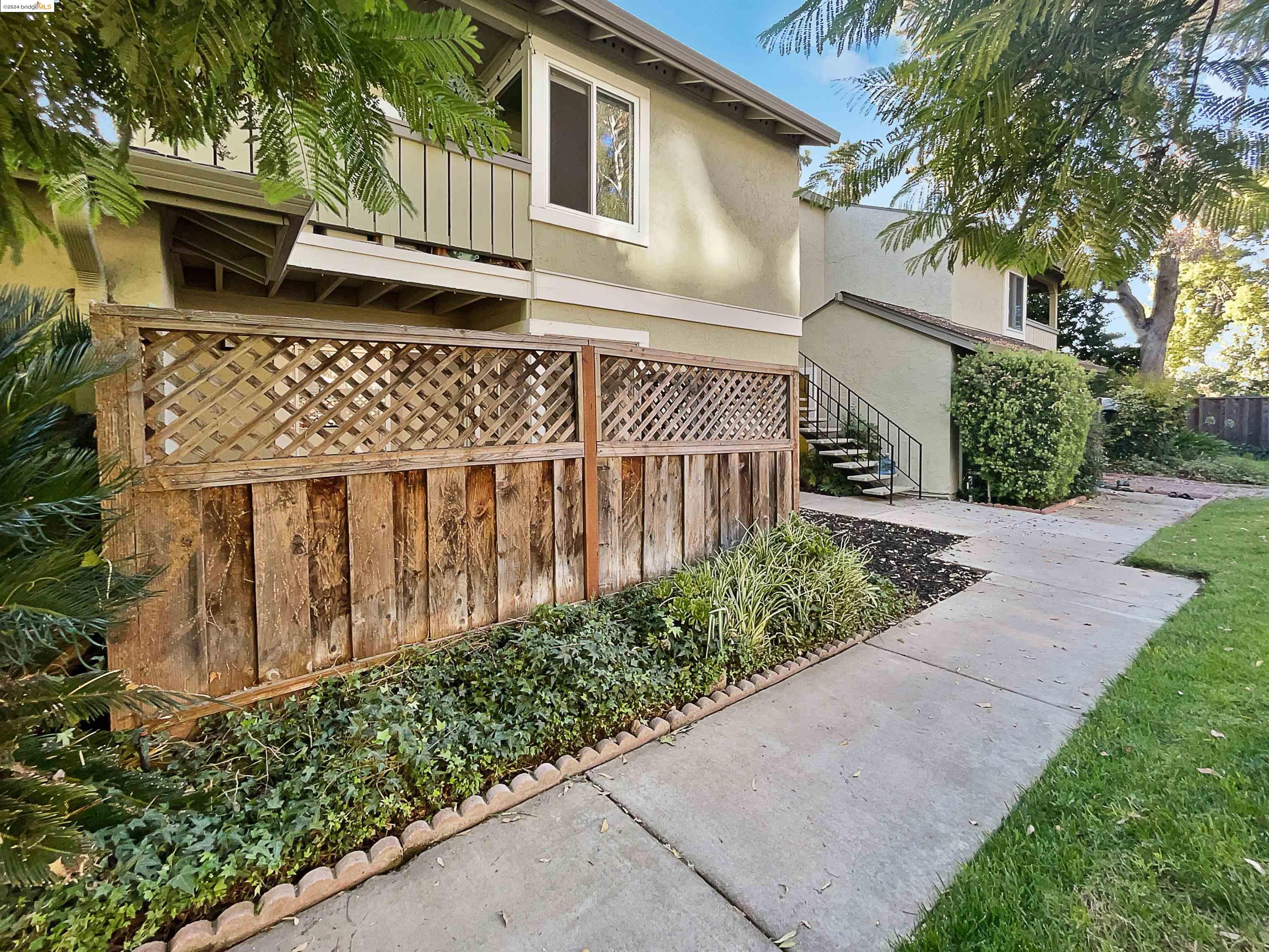 Detail Gallery Image 9 of 38 For 1023 Delna Manor #LANE,  San Jose,  CA 95128 - 2 Beds | 2 Baths