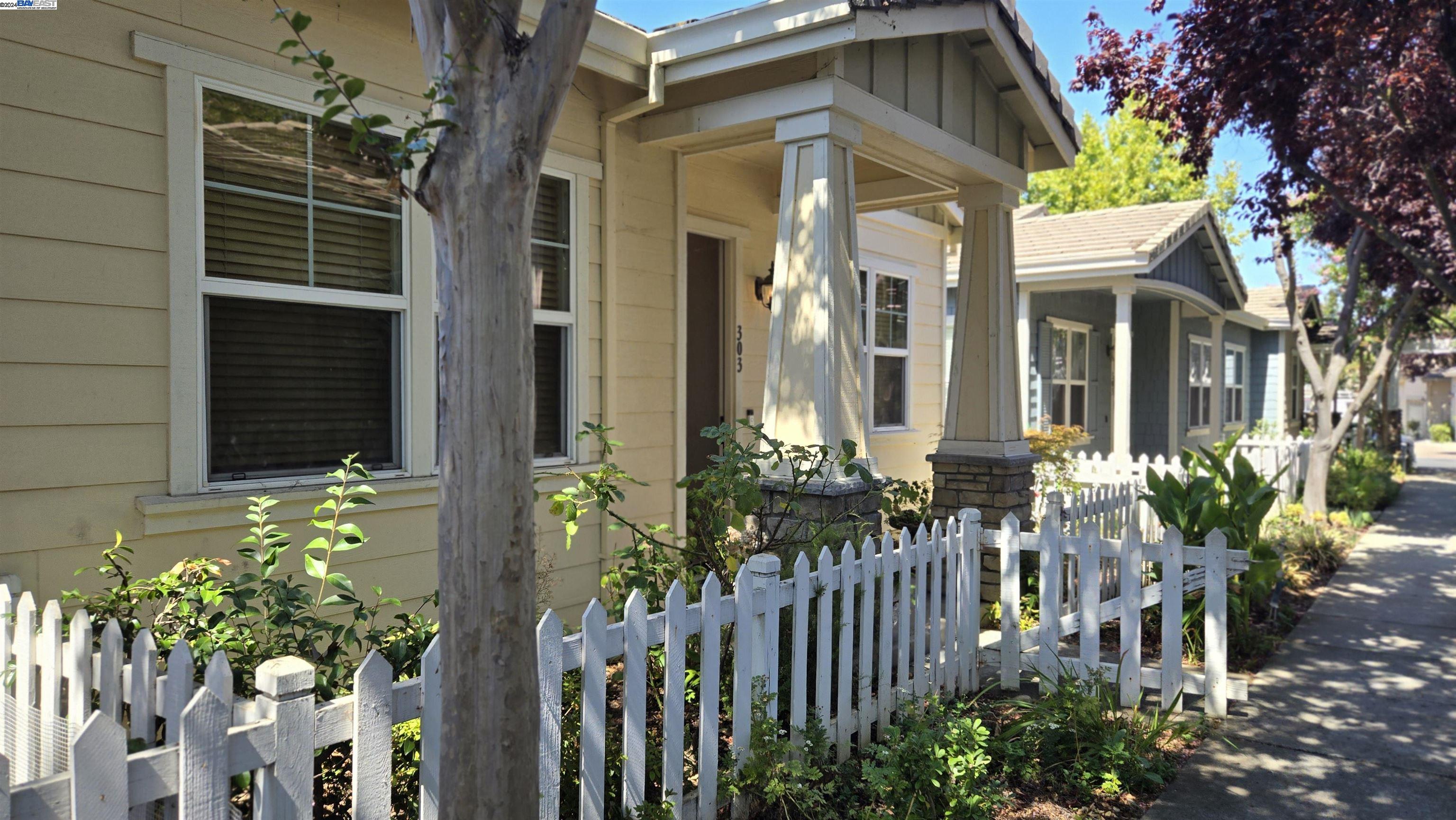 Huge price reduction. Single level duet home in a townhome complex.  3 bedrooms, 2 full baths, 2 car garage. Now vacant.