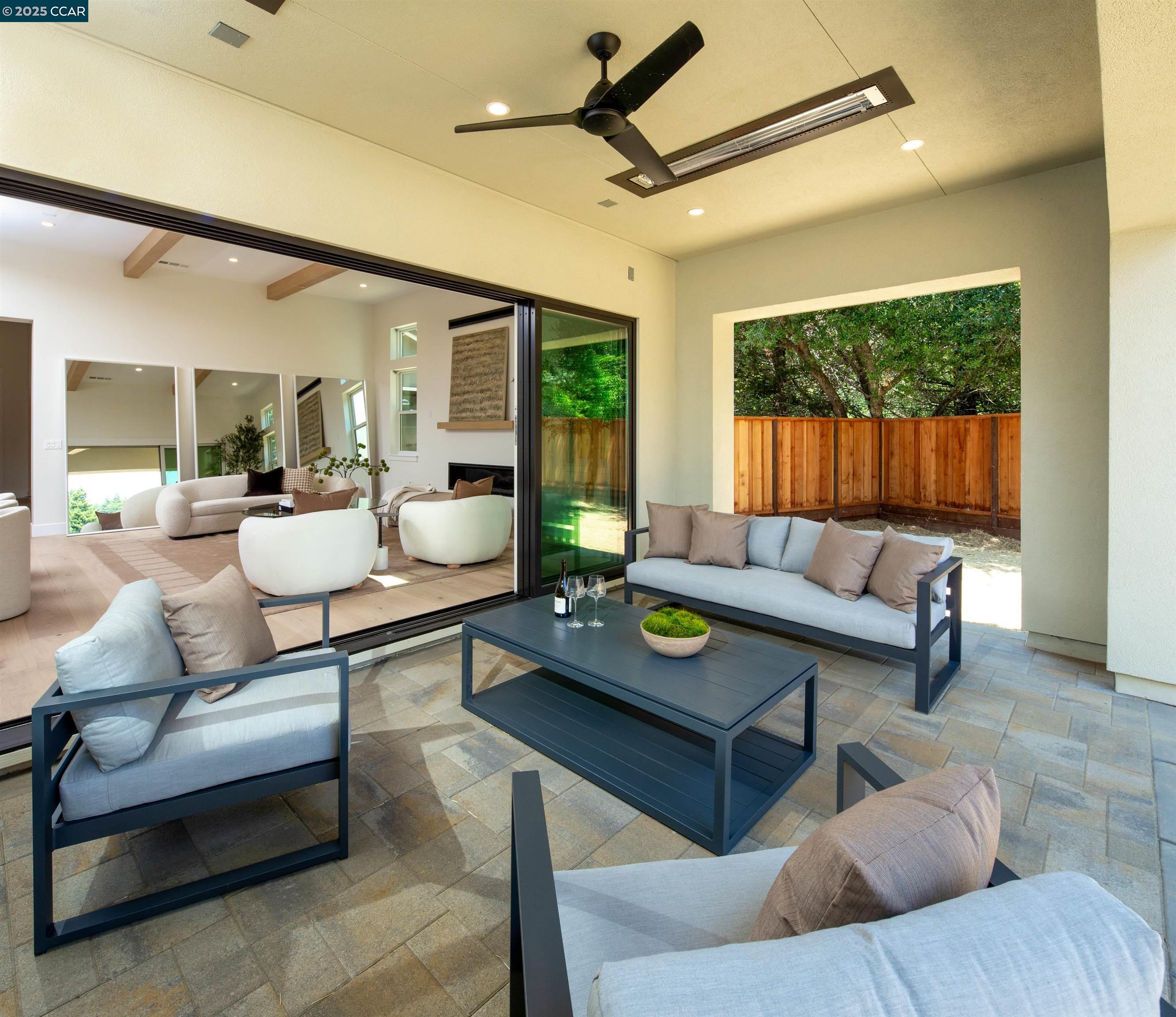Detail Gallery Image 11 of 18 For 1015 Borrette Court, Napa,  CA 94558 - 4 Beds | 4/1 Baths