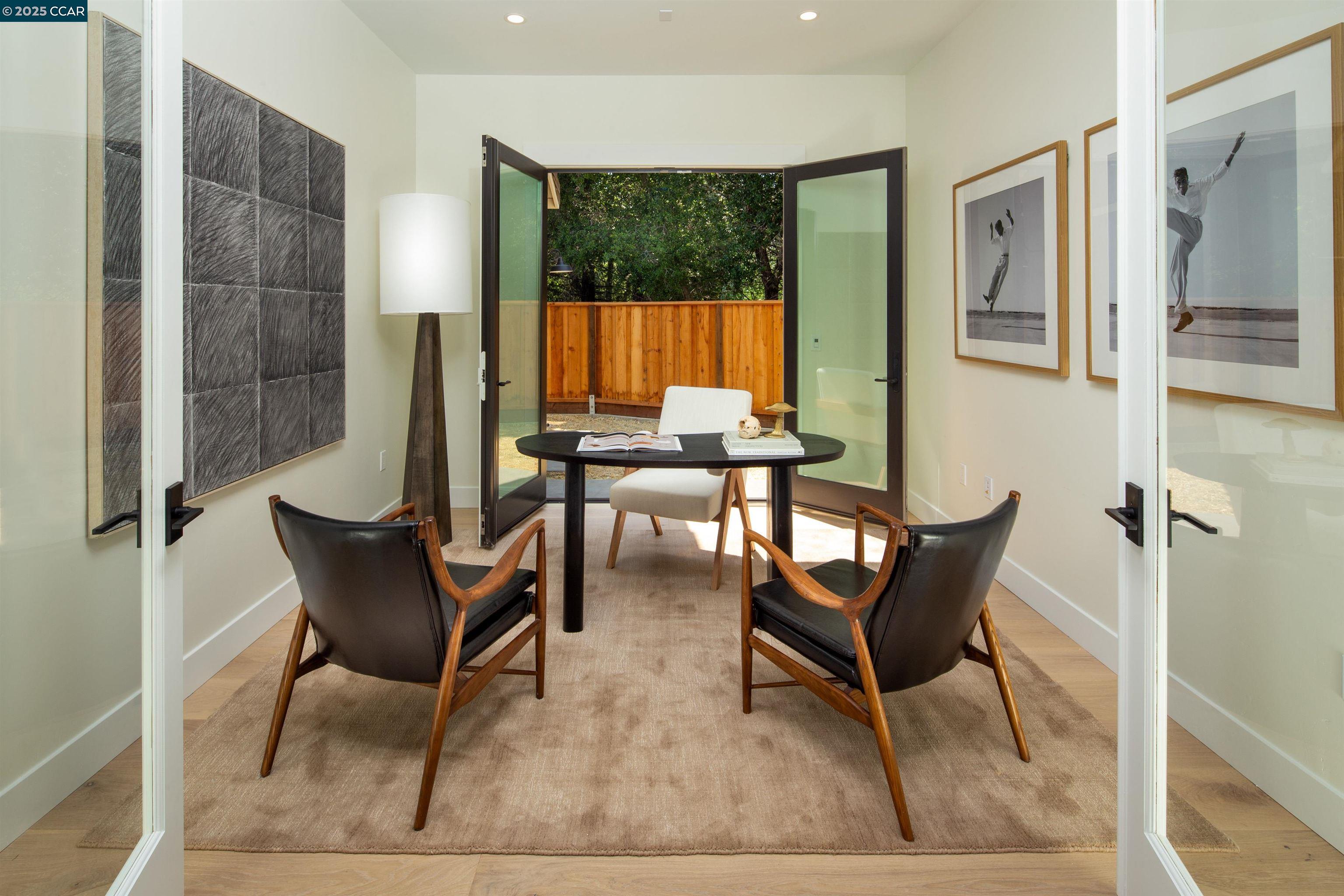 Detail Gallery Image 10 of 18 For 1015 Borrette Court, Napa,  CA 94558 - 4 Beds | 4/1 Baths