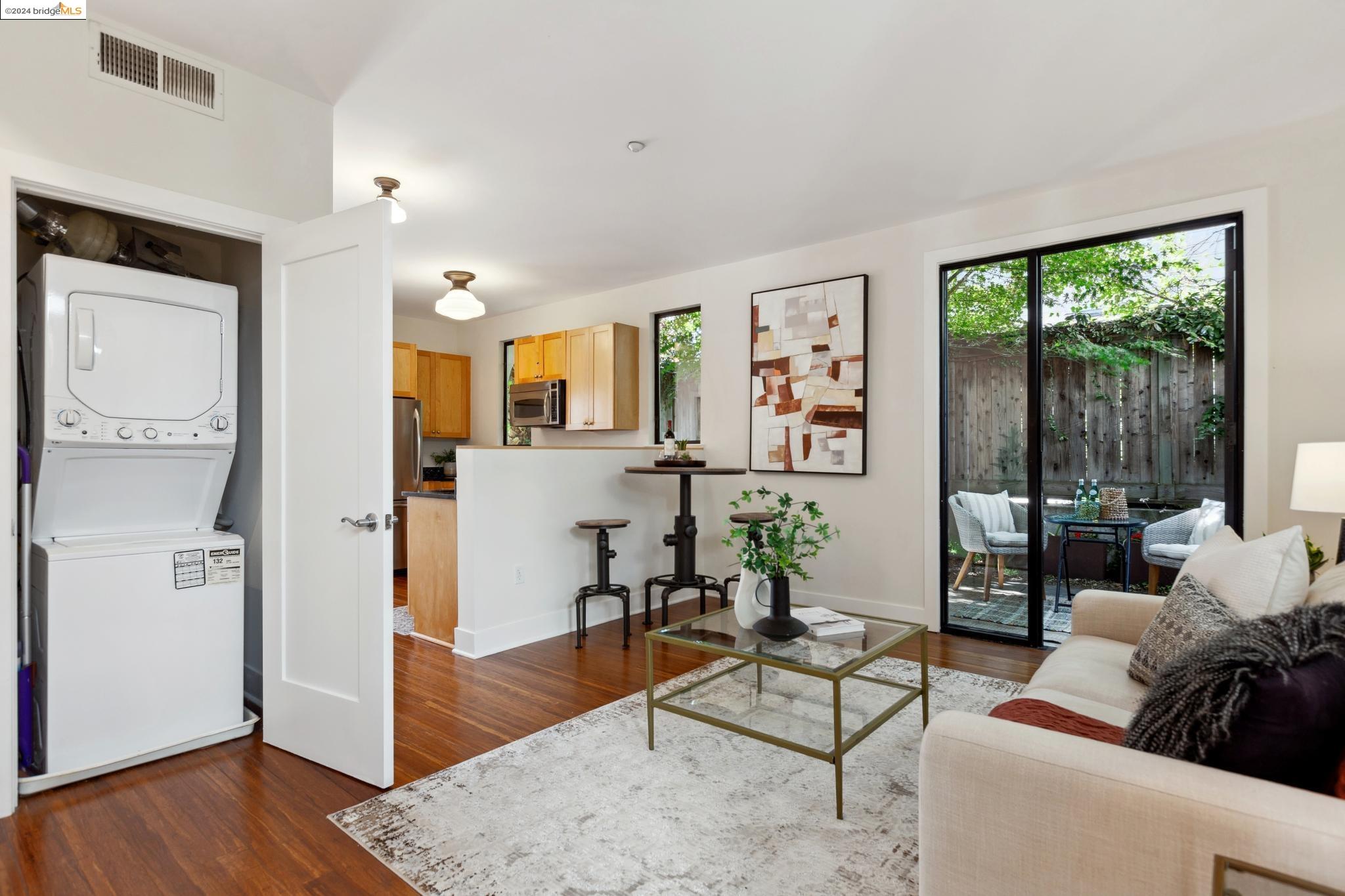 Photo #5: 41072374 Listing 