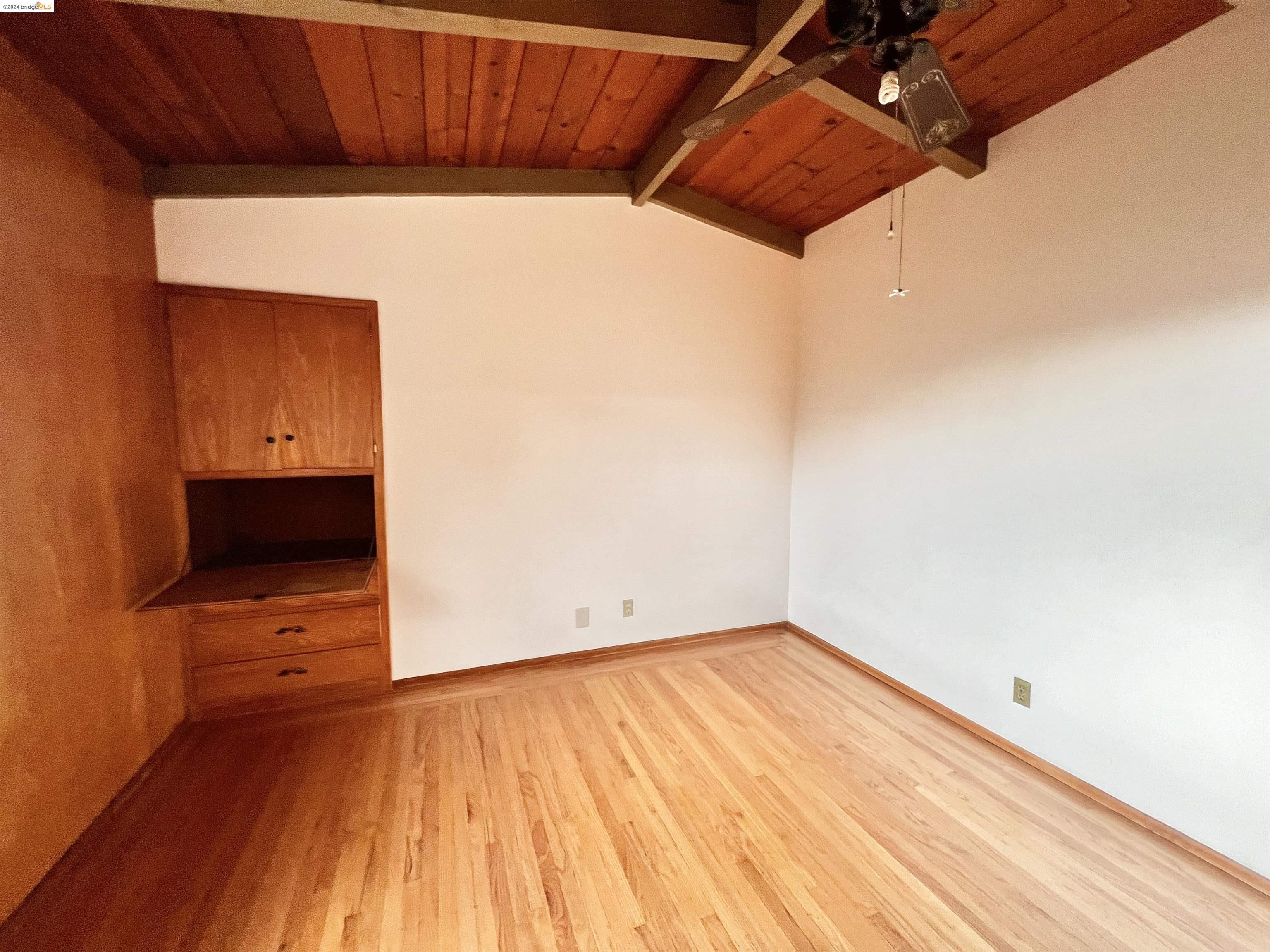 Detail Gallery Image 16 of 28 For 58 Pomona St, Crockett,  CA 94525 - 2 Beds | 2/1 Baths