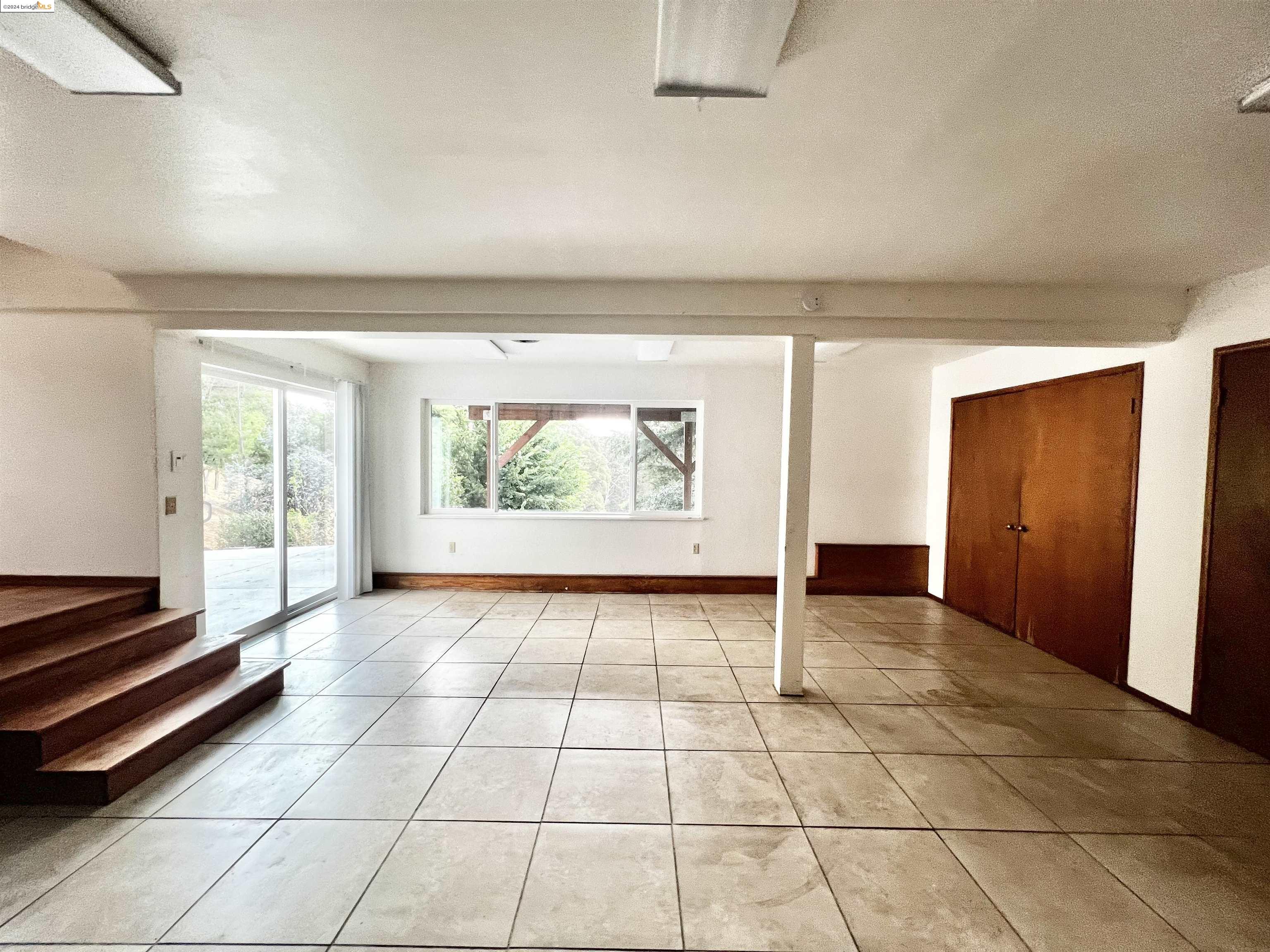 Detail Gallery Image 26 of 28 For 58 Pomona St, Crockett,  CA 94525 - 2 Beds | 2/1 Baths