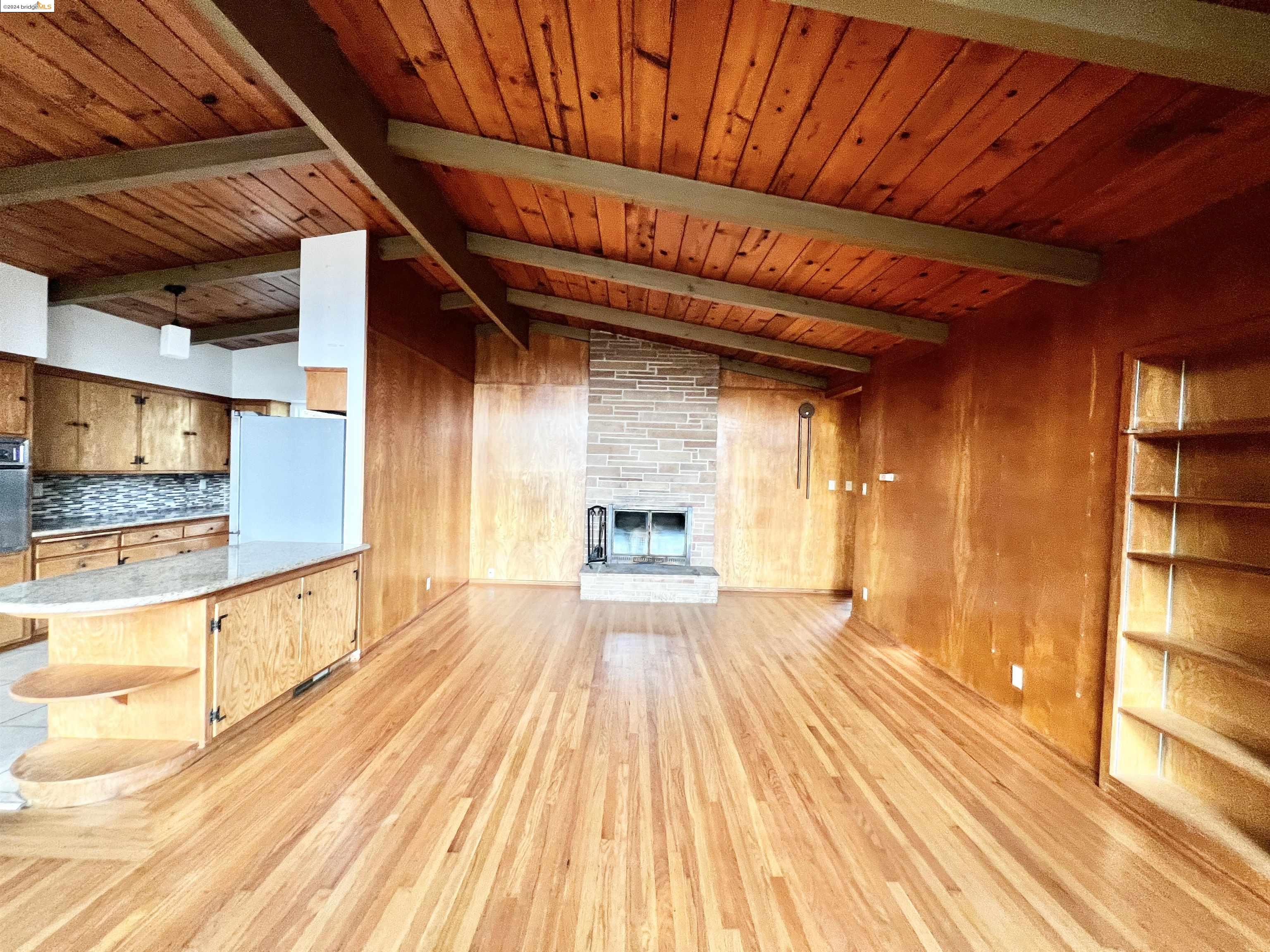 Detail Gallery Image 8 of 28 For 58 Pomona St, Crockett,  CA 94525 - 2 Beds | 2/1 Baths